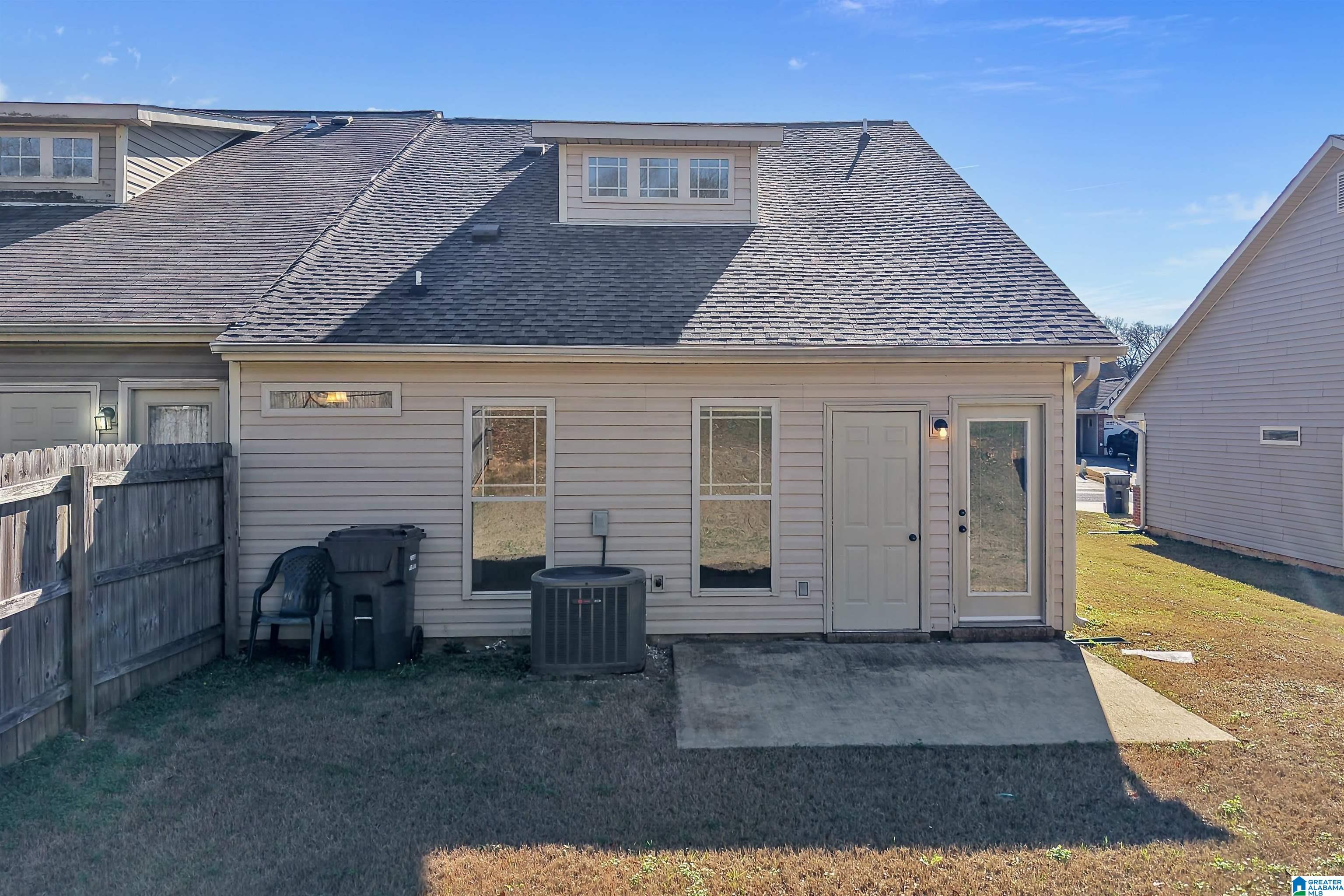 Homes for sale in Calera, AL | 2051 Rossburg Pl, Calera, AL 35040 | MLS# 21441030