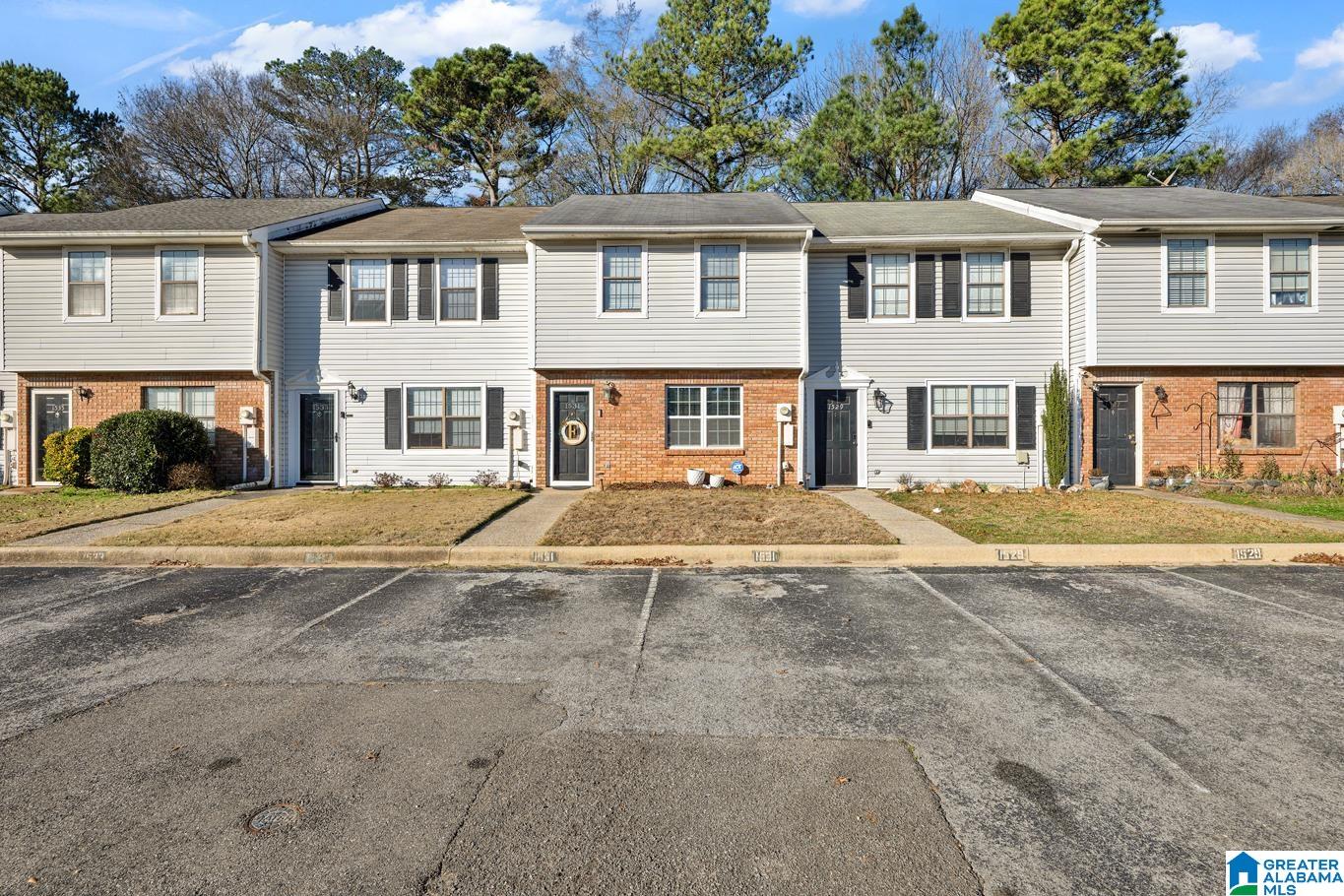 Homes for sale in Alabaster, AL | 1531 Applegate Lane, Alabaster, AL 35007 | MLS# 21441035