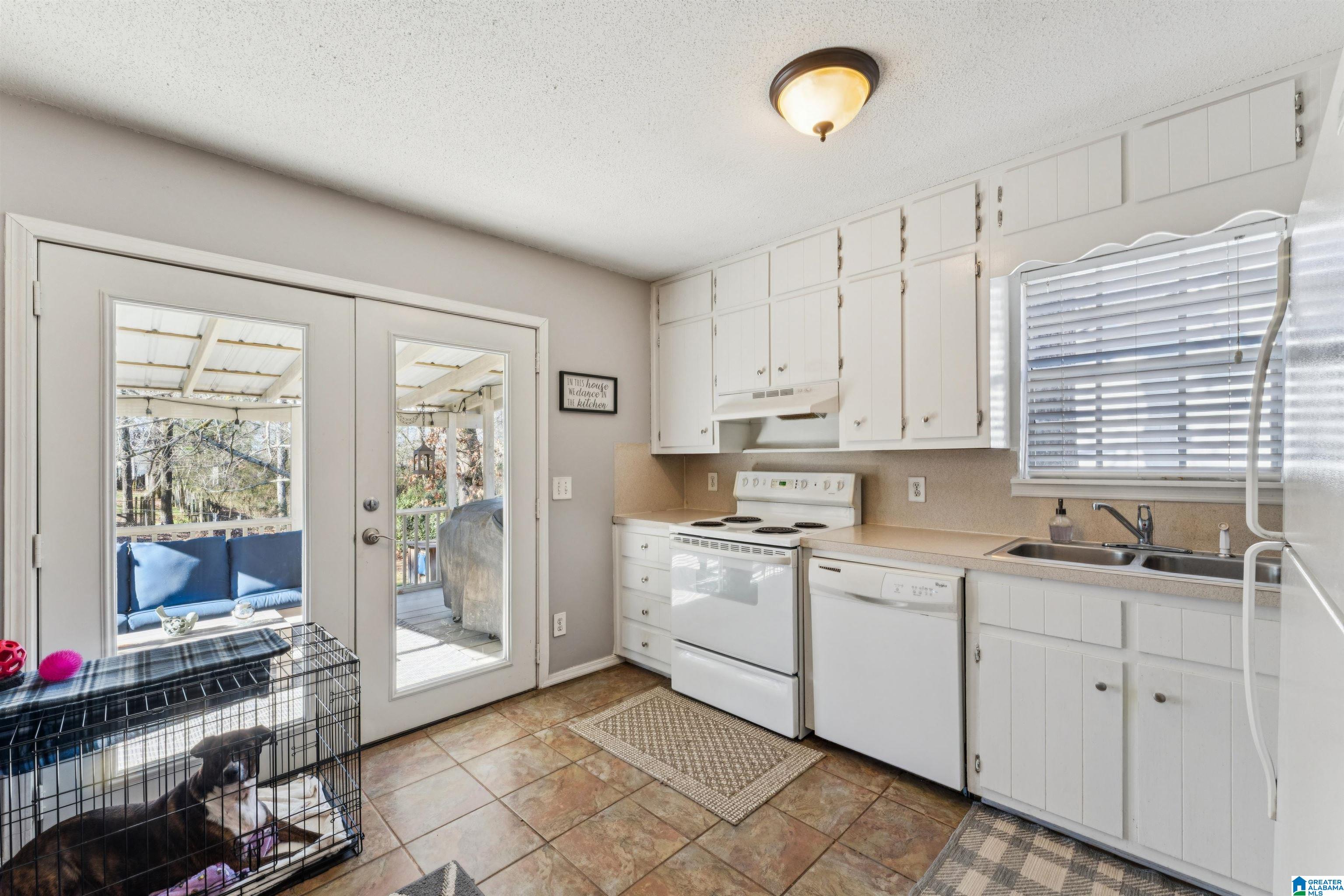 Homes for sale in Pinson, AL | 5949 Dewey Heights Road, Pinson, AL 35126 | MLS# 21441086