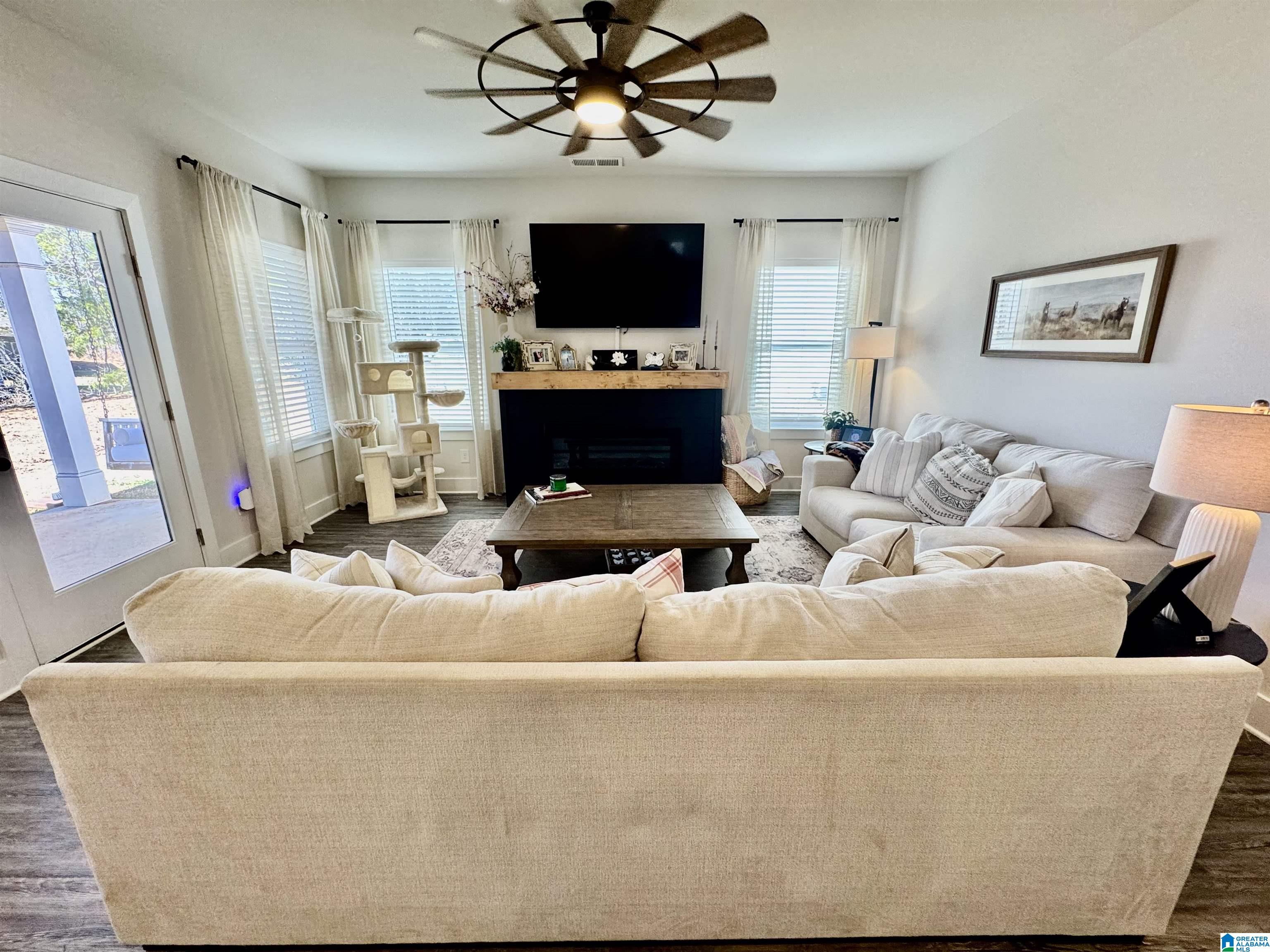 Homes for sale in Columbiana, AL | 229 Springdale Lane, Columbiana, AL 35051 | MLS# 21441157