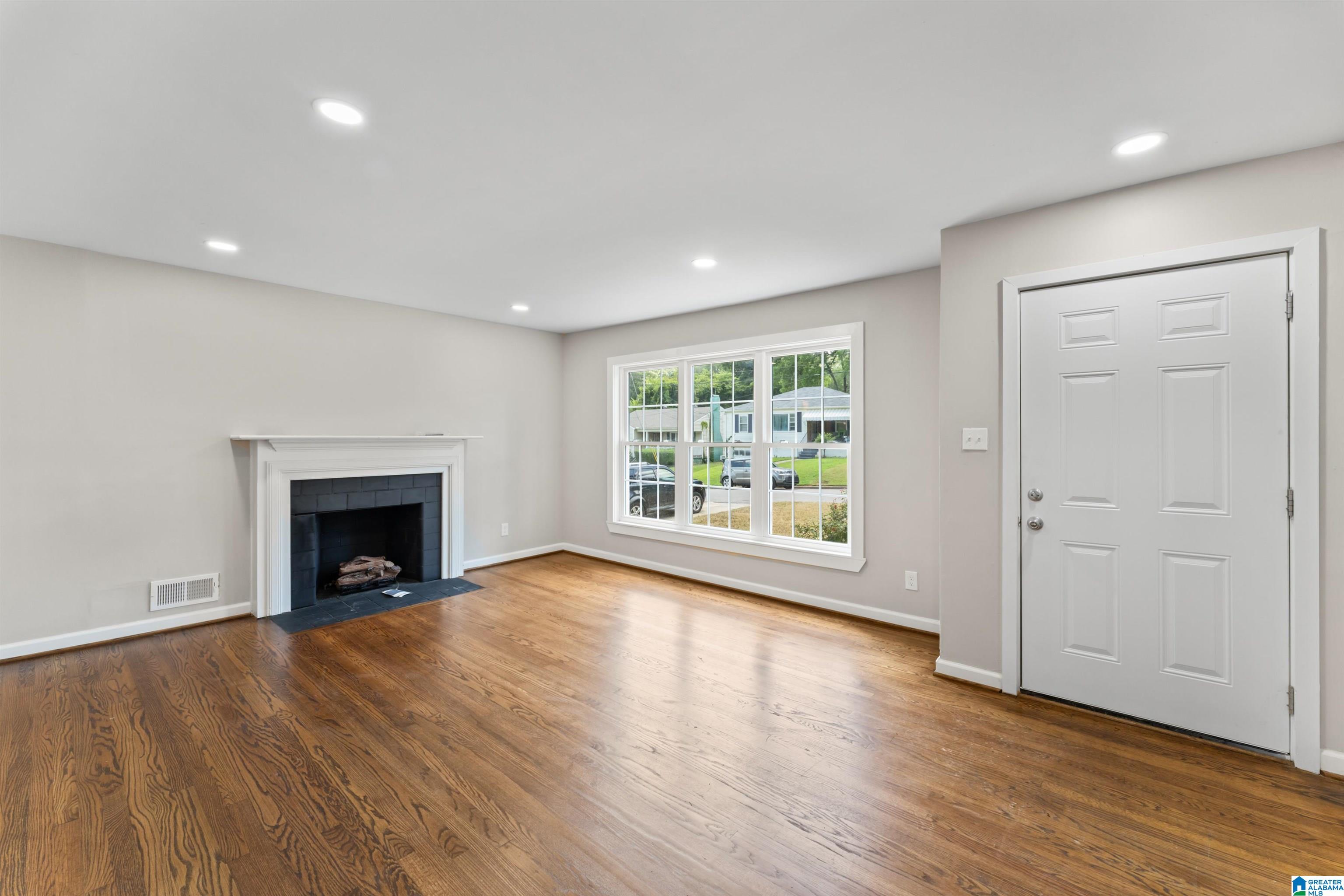 Homes for sale in Birmingham, AL | 841 79Th Street, Birmingham, AL 35206 | MLS# 21441164