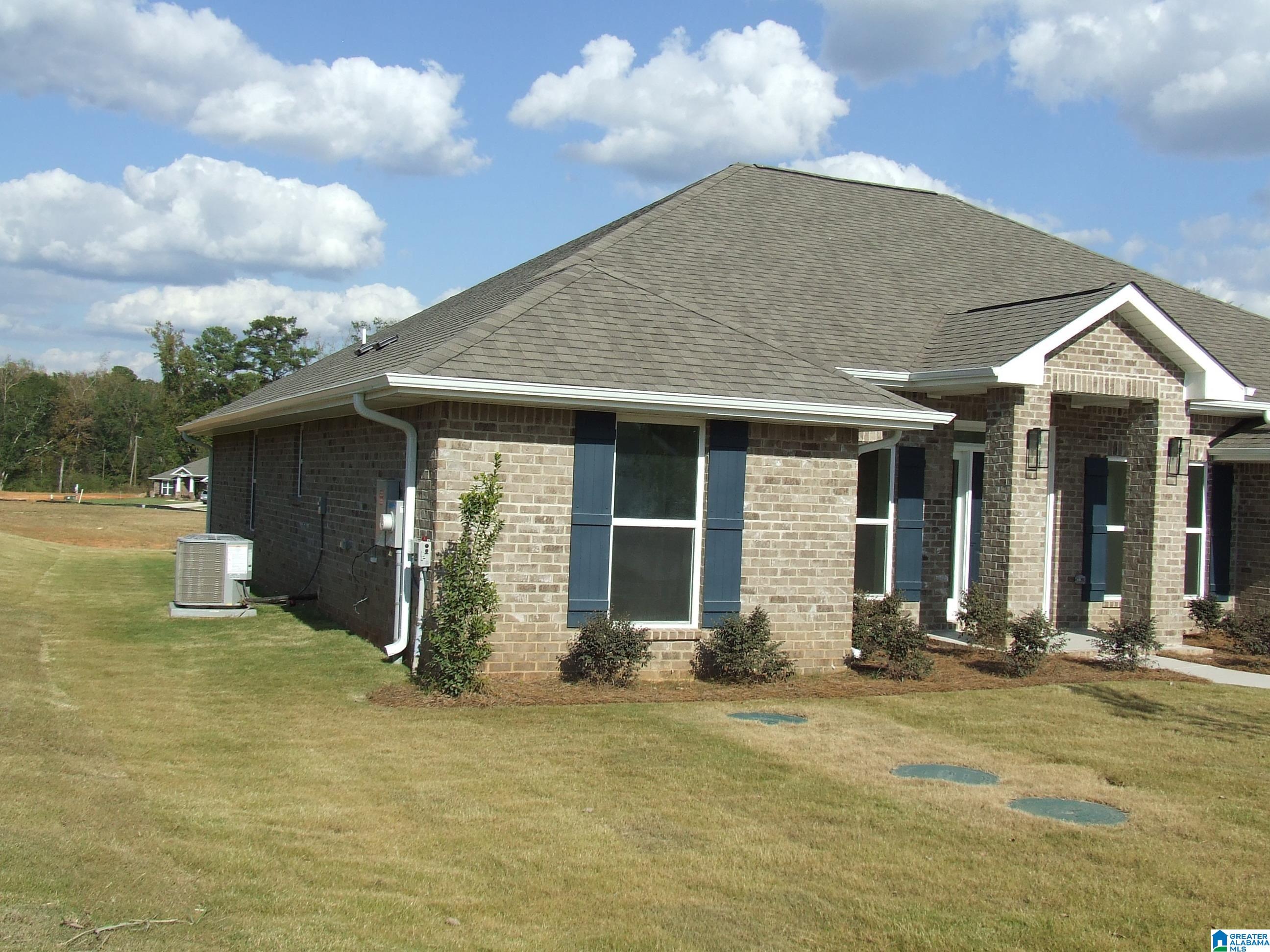 Homes for sale in Montevallo, AL | 413 Yorktown Court, Montevallo, AL 35115 | MLS# 21441171