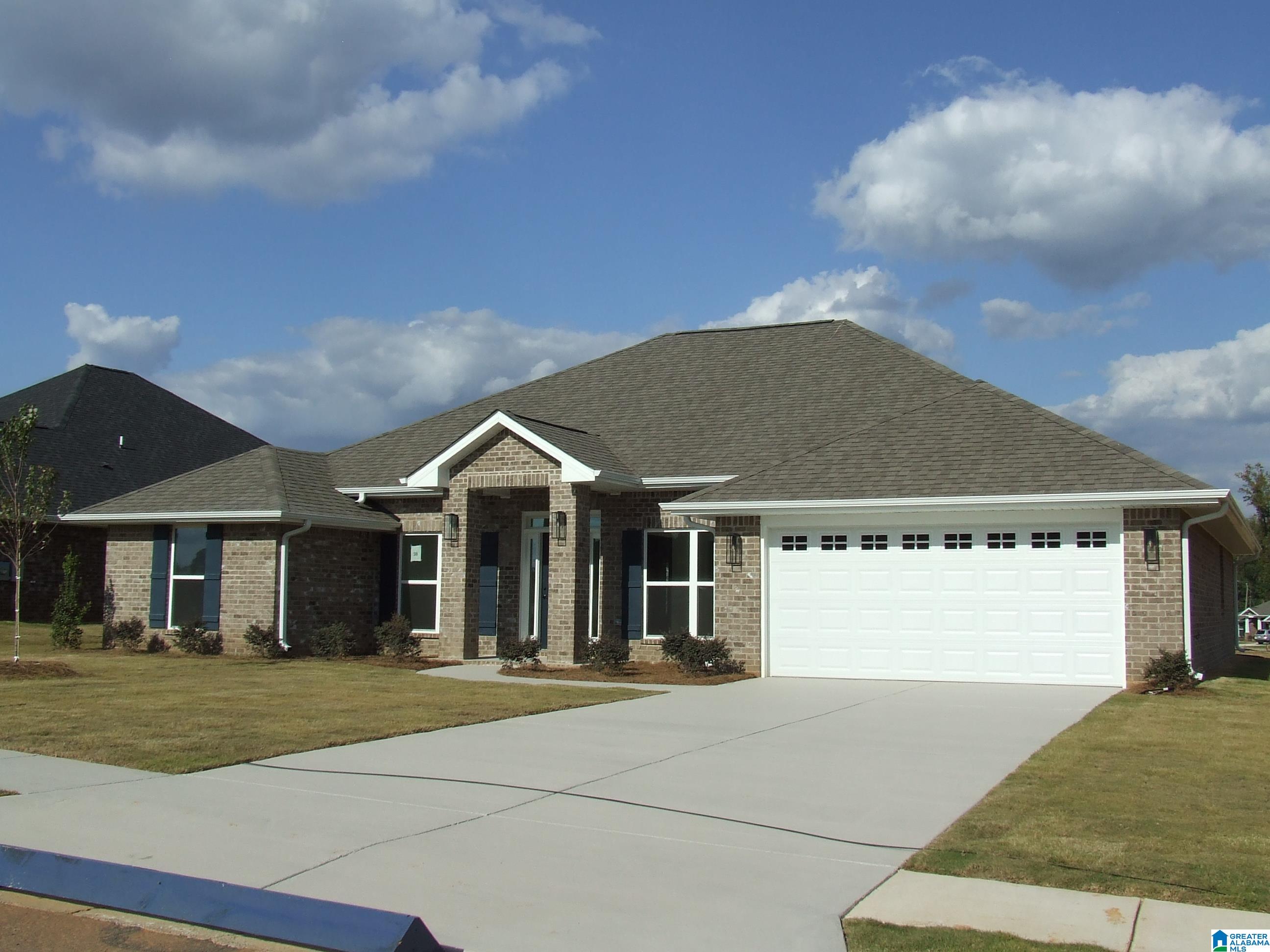 Homes for sale in Montevallo, AL | 413 Yorktown Court, Montevallo, AL 35115 | MLS# 21441171