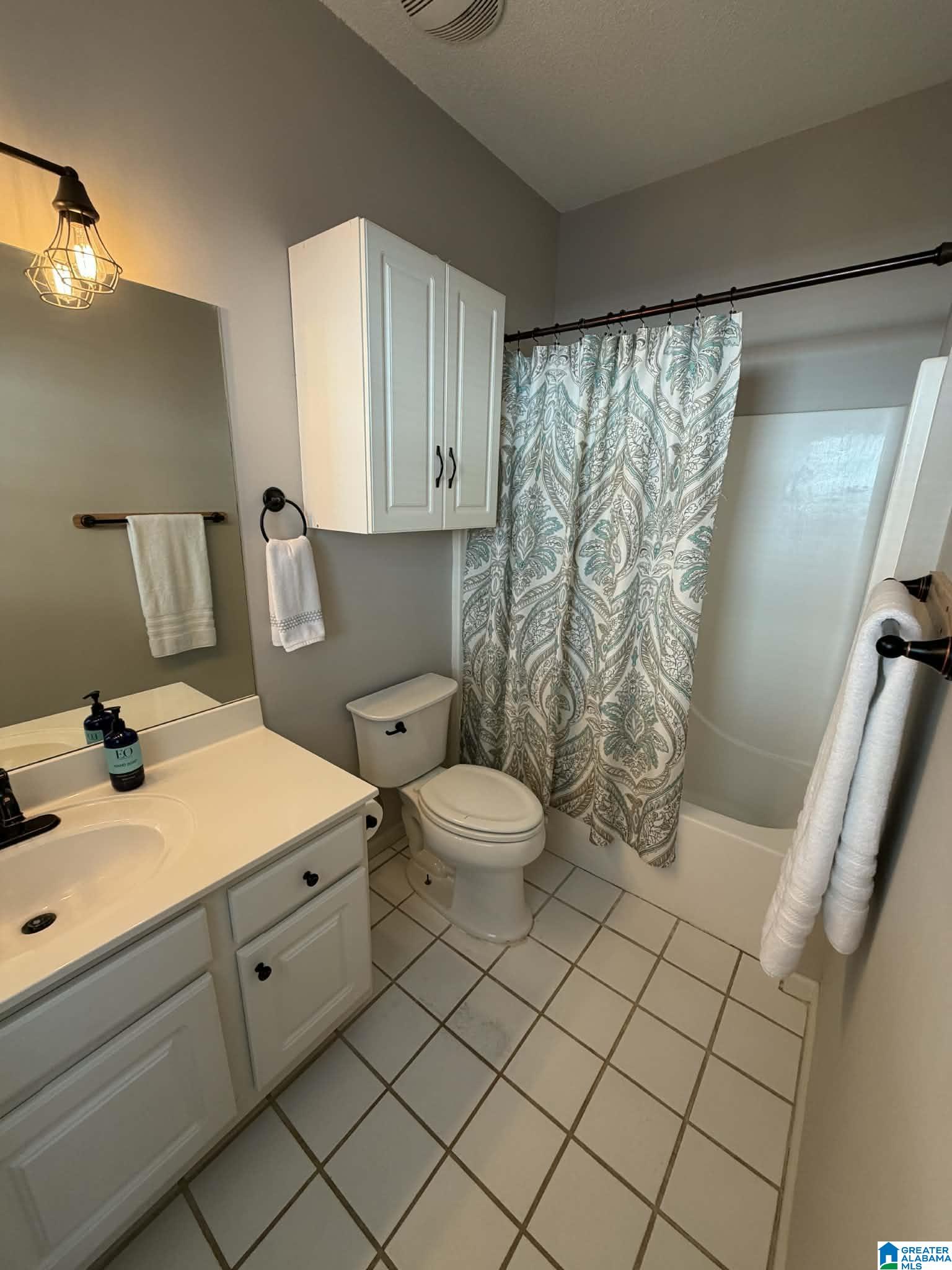 Homes for sale in Leeds, AL | 8564 Dover Dr, Leeds, AL 35094 | MLS# 21441234