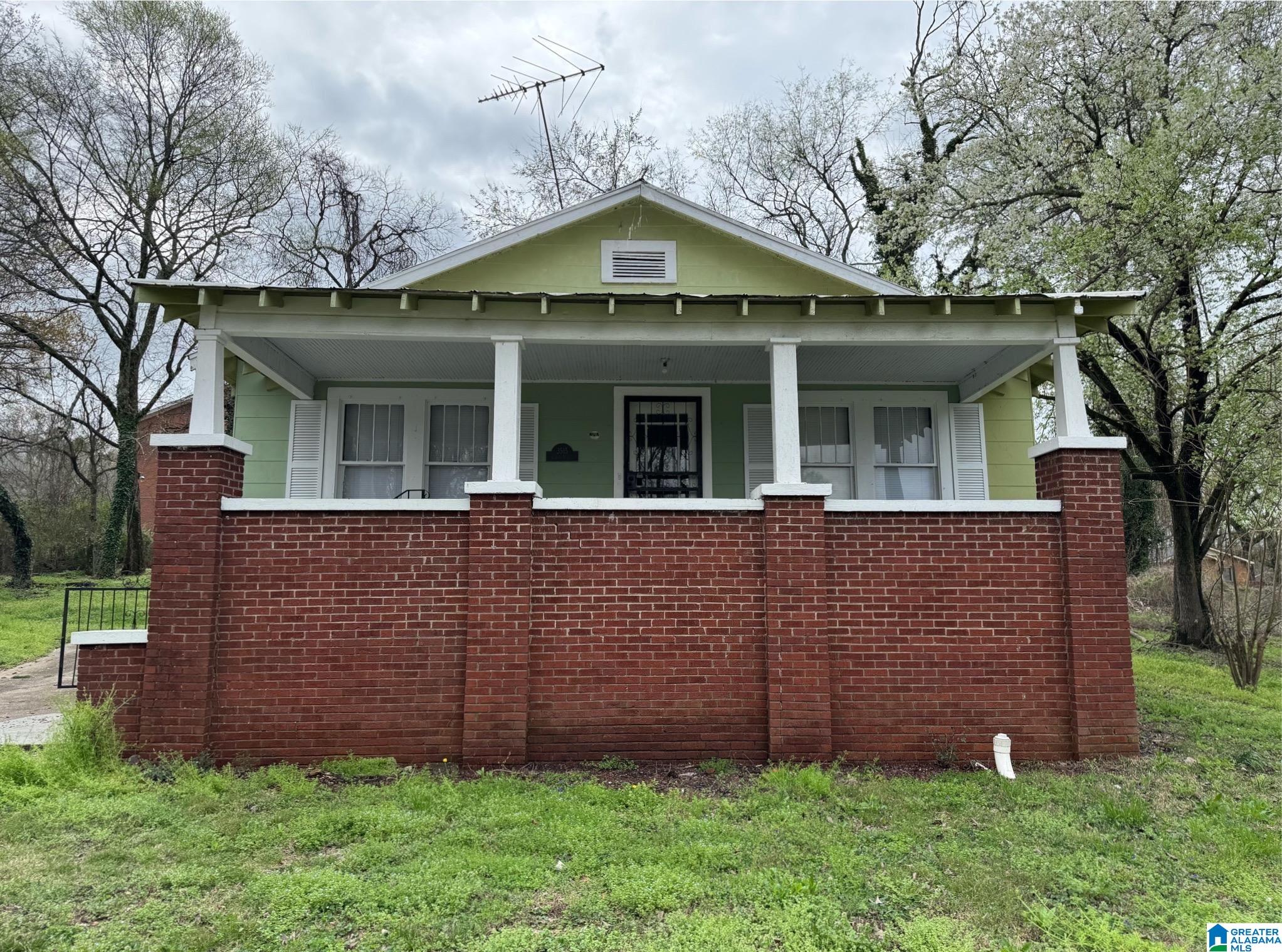 Photo 1 of Single family home for sale at 3515 Carver Ave Sw, Birmingham, AL 35221 | MLS# 21441240 | Listing updated on 2026-04-25