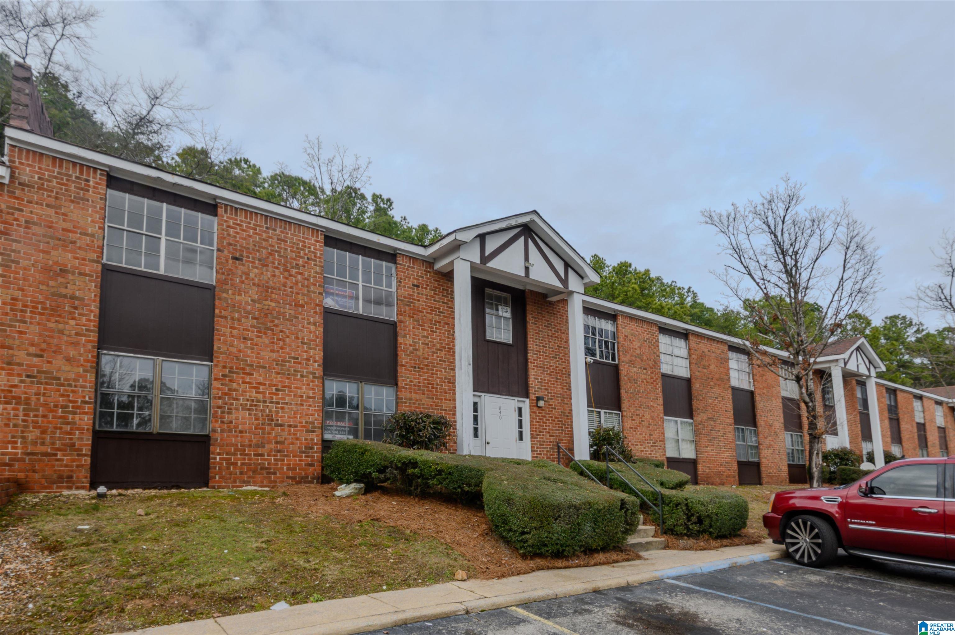 Homes for sale in Birmingham, AL | 840 Beacon Parkway E #C, Birmingham, AL 35209 | MLS# 21441247