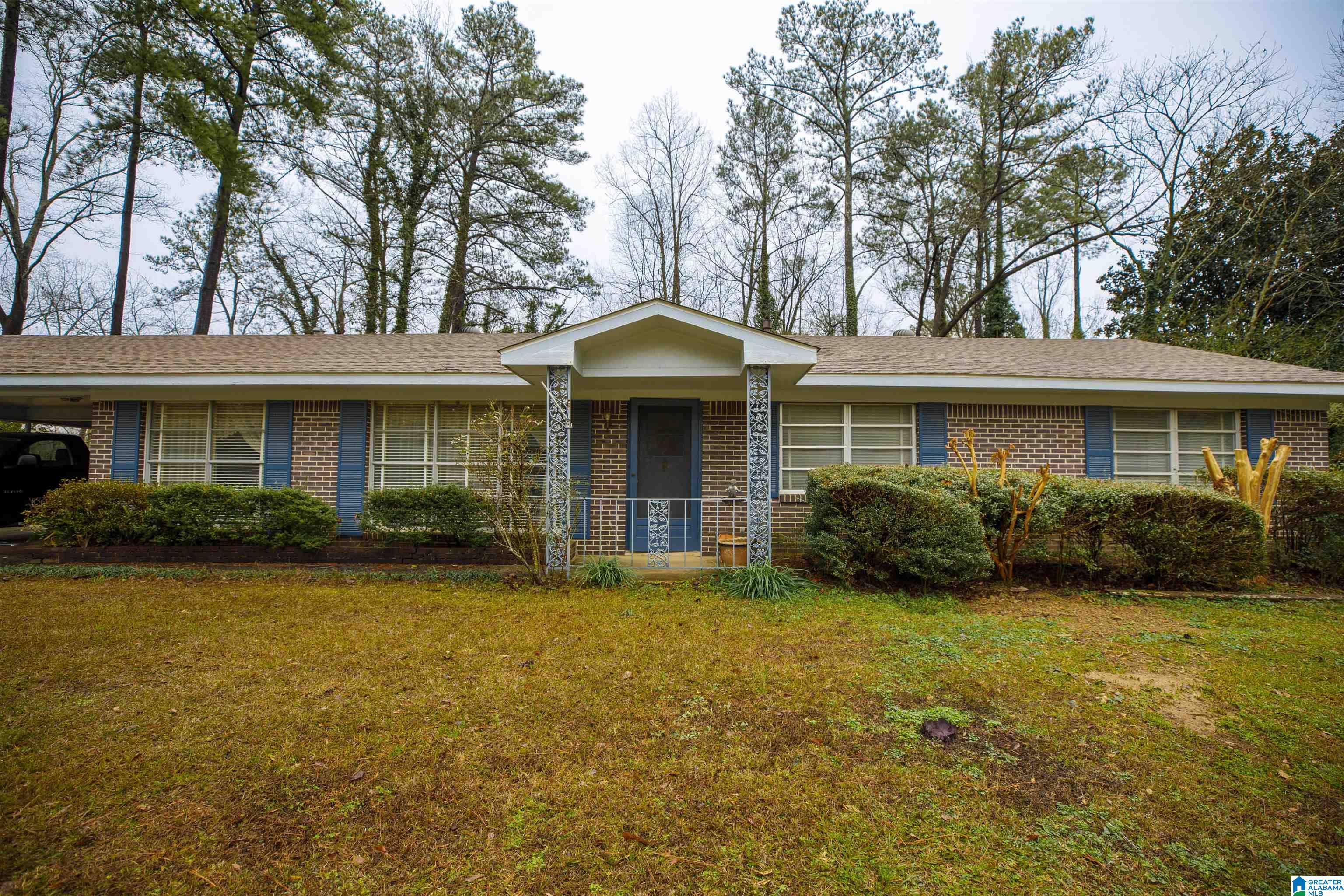 3605 LAKESIDE DRIVE