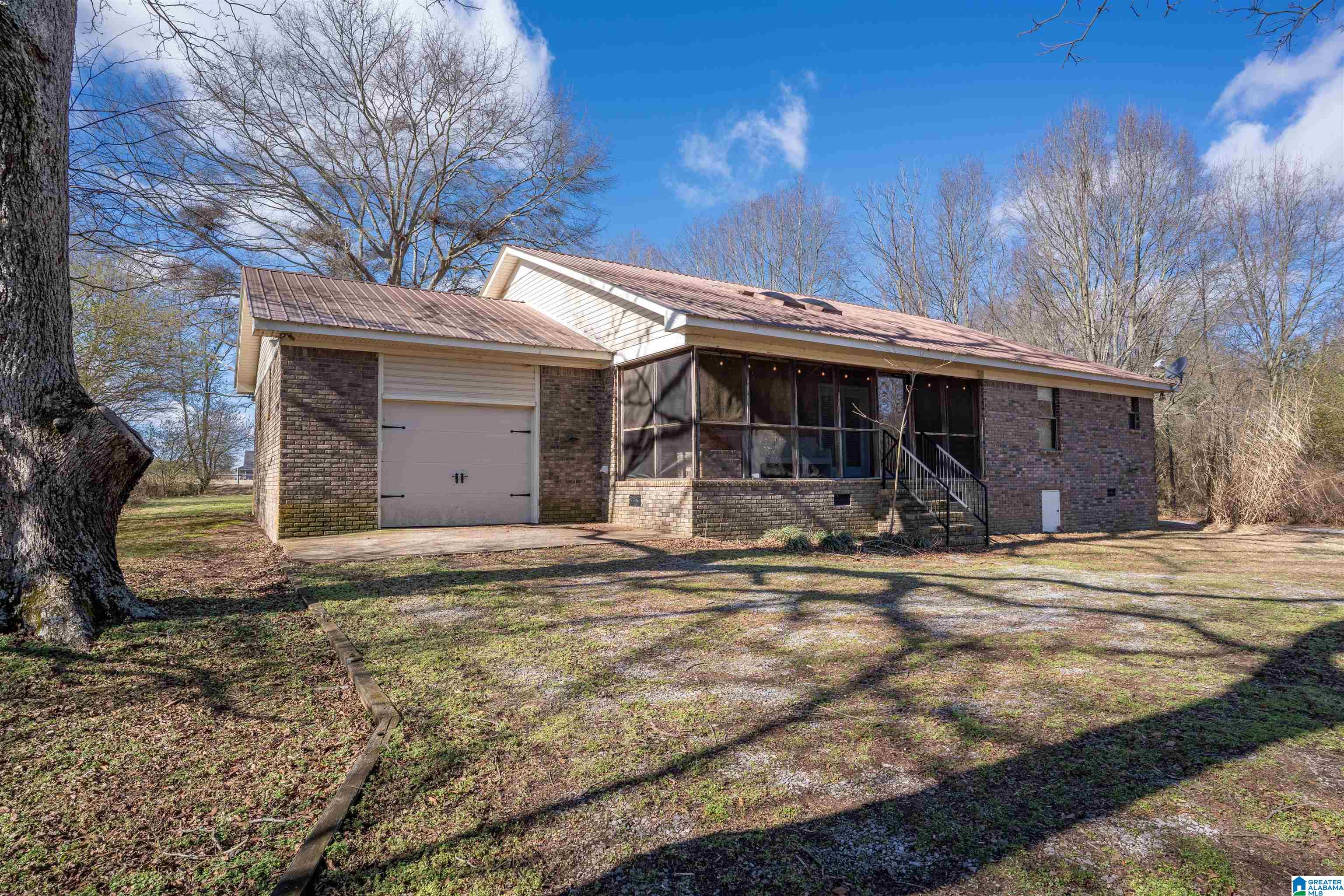 Homes for sale in Fyffe, AL | 522 County Road 523, Fyffe, AL 35971 | MLS# 21441287