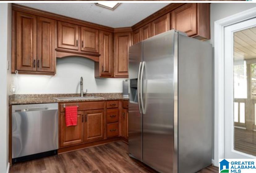 Photo 2 of Single family home for sale at 105 Ladywood Ln, Bessemer, AL 35022 | MLS# 21441311 | Listing updated on 2026-02-13