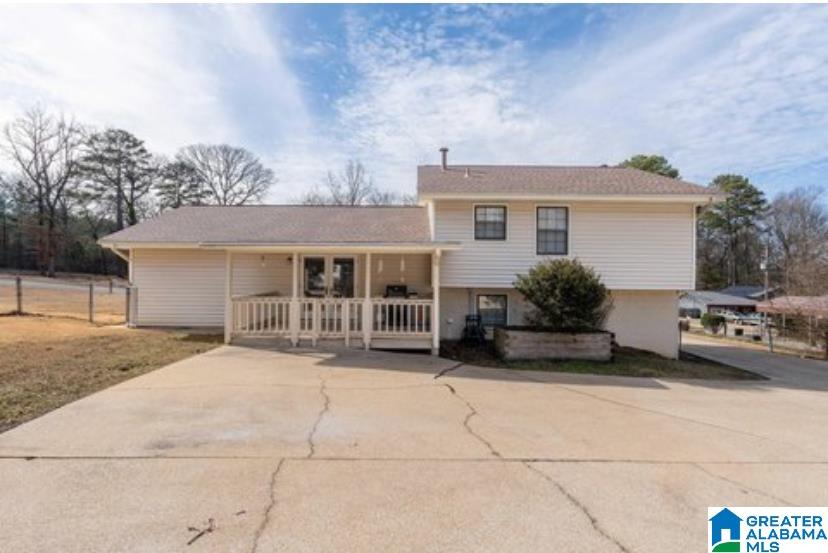 Photo 3 of Single family home for sale at 105 Ladywood Ln, Bessemer, AL 35022 | MLS# 21441311 | Listing updated on 2026-02-13
