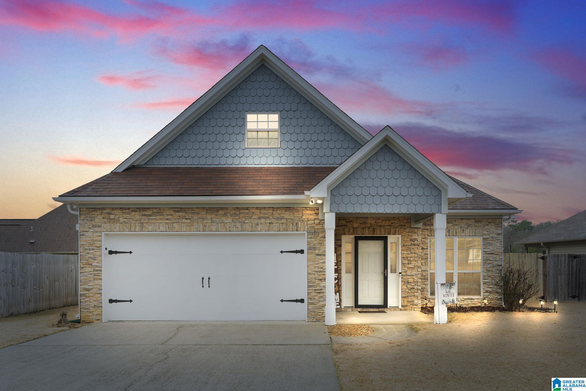 Homes for sale in Pell City, AL | 564 Deerwood Dr, Pell City, AL 35125 | MLS# 21441321