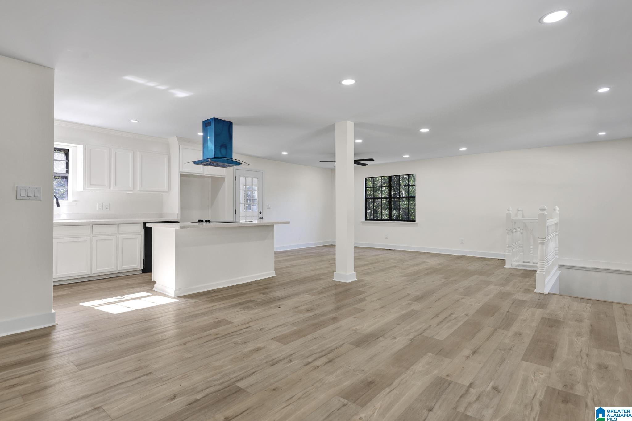 Homes for sale in Hueytown, AL | 912 Clark Mountain Road, Hueytown, AL 35023 | MLS# 21441365