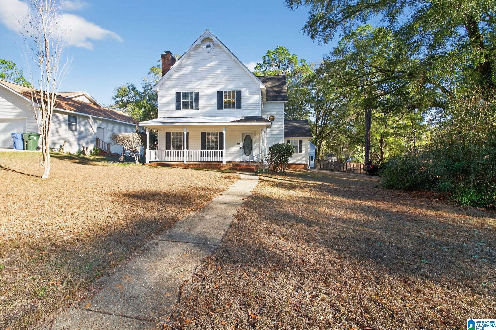 Homes for sale in Dothan, AL | 100 Timberline Circle E, Dothan, AL 36303 | MLS# 21441391