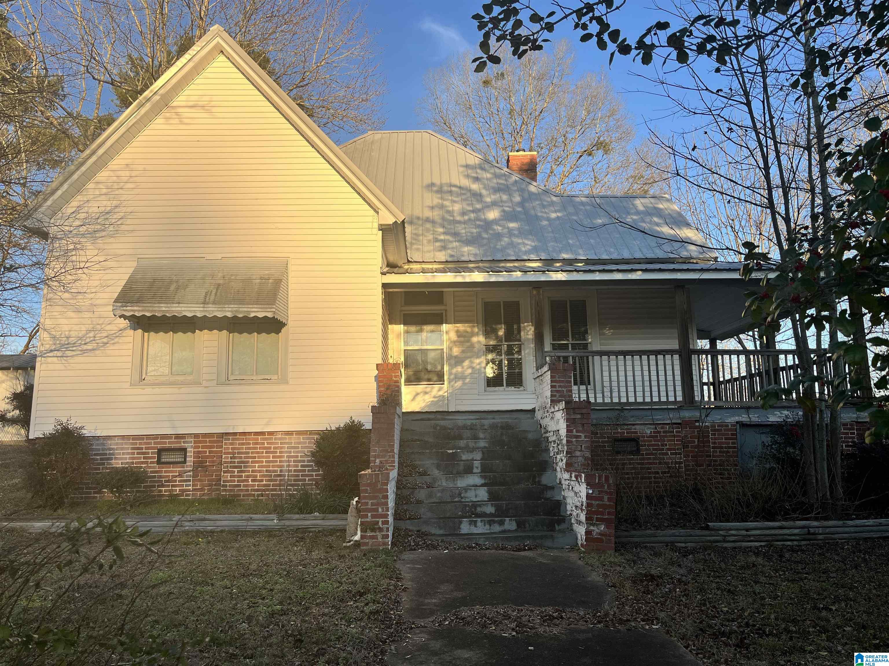 Homes for sale in Pell City, AL | 110 20th Street N, Pell City, AL 35125 | MLS# 21441393