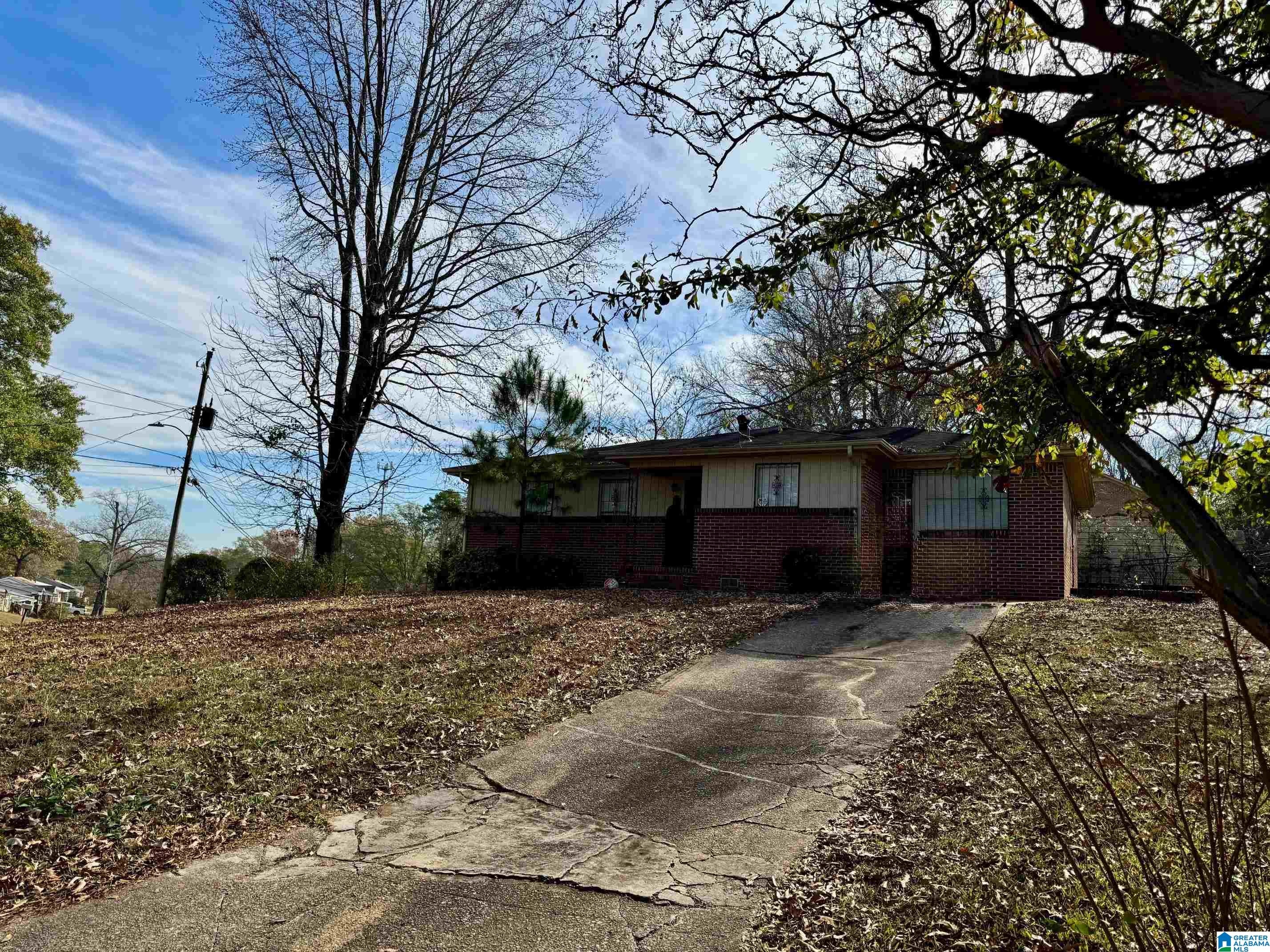 Homes for sale in Midfield, AL | 1400 Freda Dr, Midfield, AL 35228 | MLS# 21441417