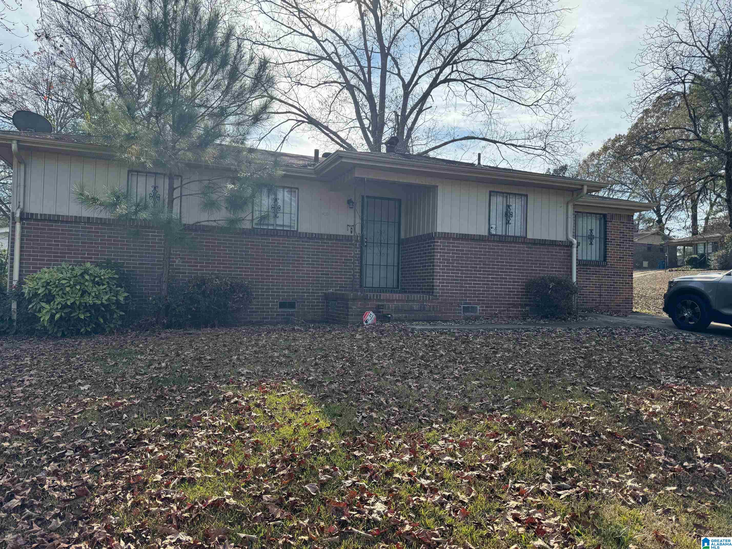 Homes for sale in Midfield, AL | 1400 Freda Dr, Midfield, AL 35228 | MLS# 21441417