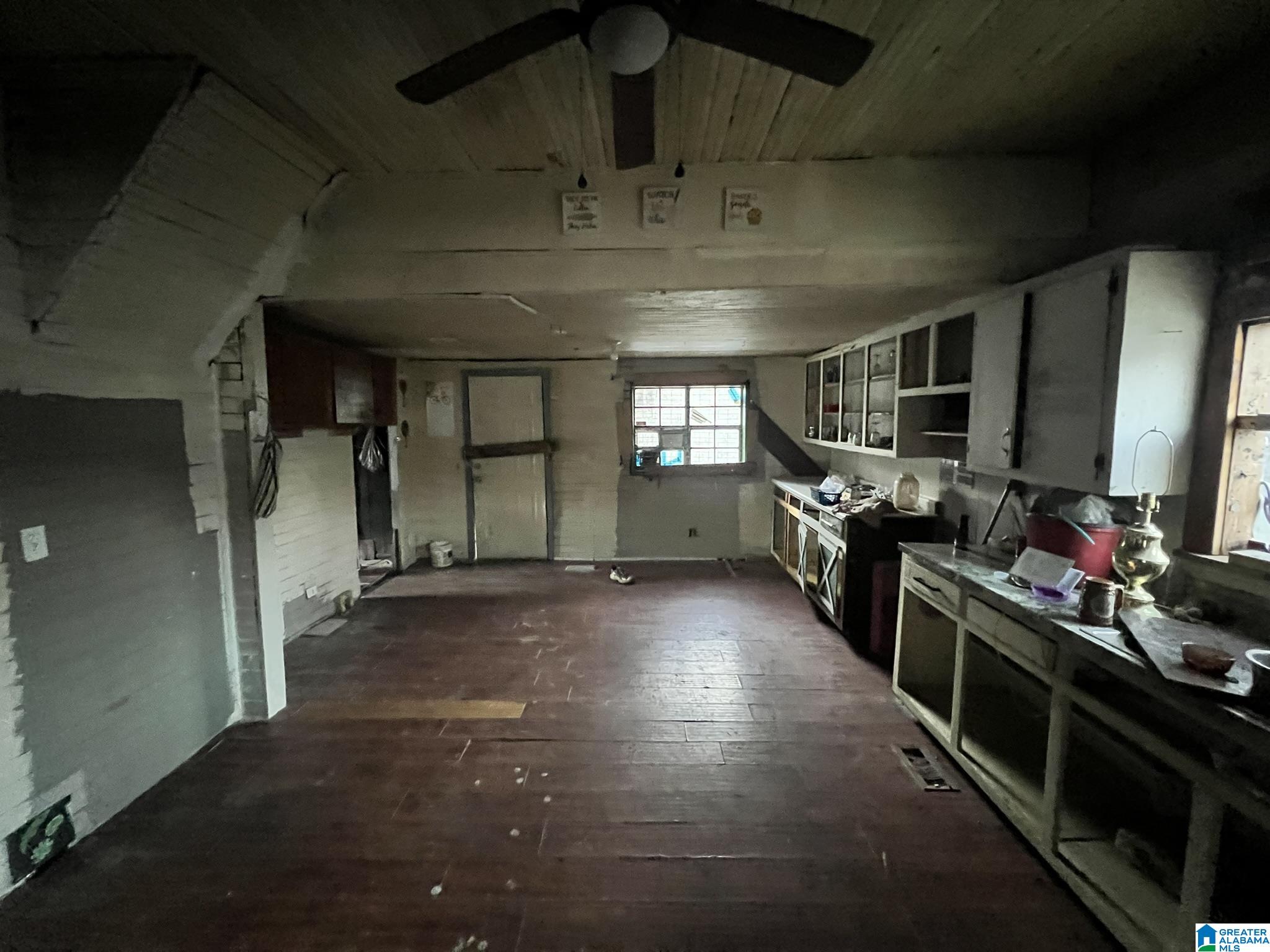 Homes for sale in Anniston, AL | 112 Central Avenue, Anniston, AL 36201 | MLS# 21441432