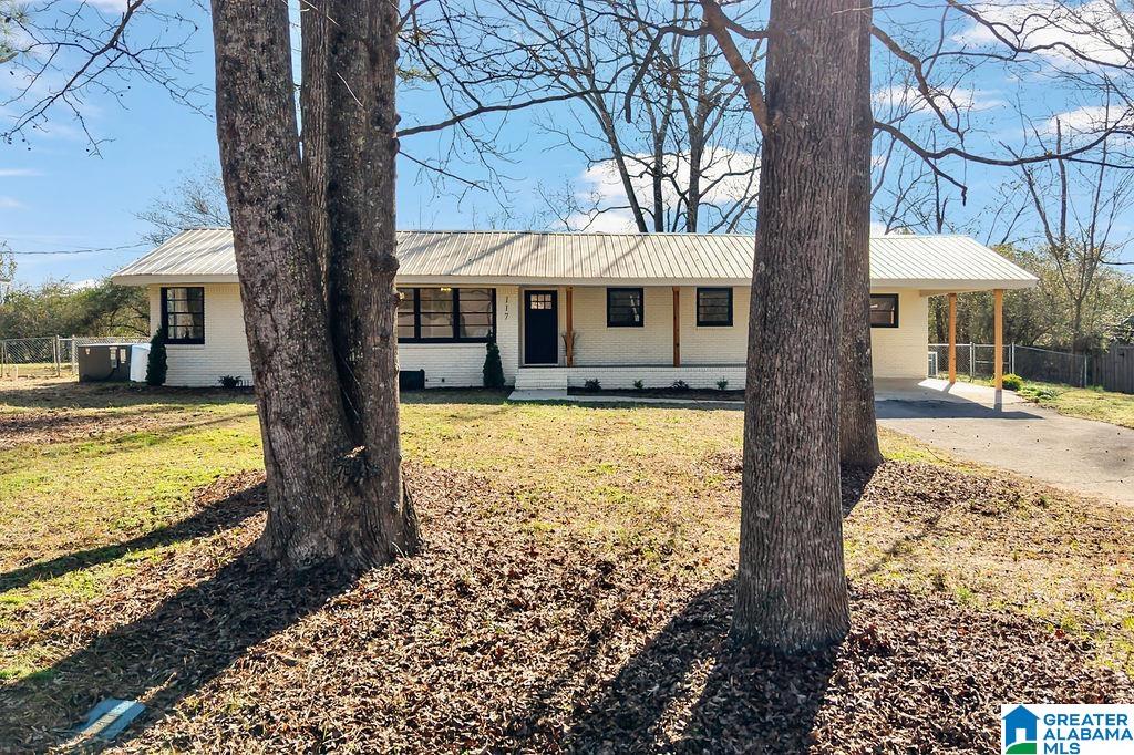 Homes for sale in Columbiana, AL | 117 Mooney Road, Columbiana, AL 35051 | MLS# 21441456