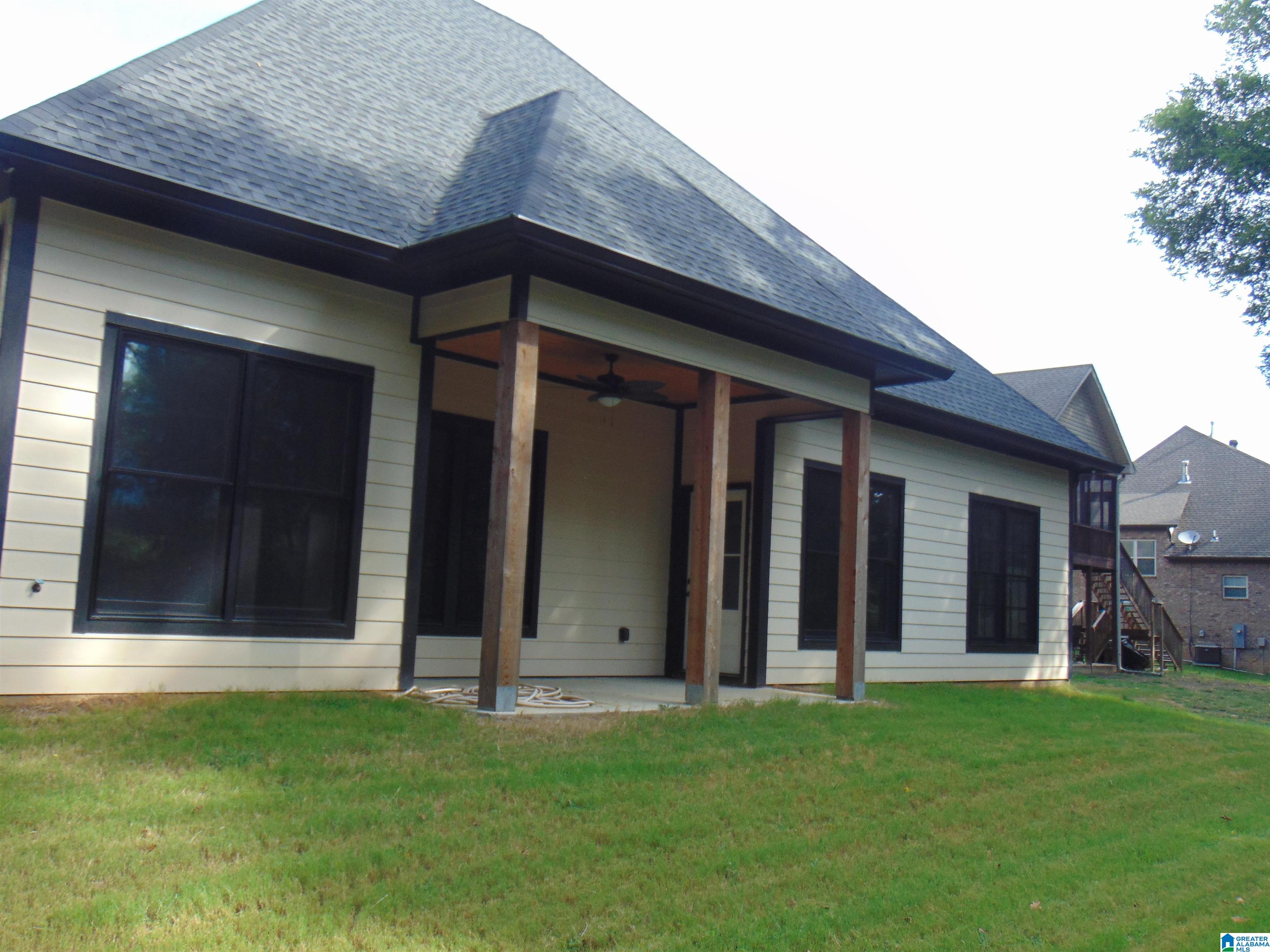 3rd image of 117 Melbourne Circle, Bessemer, AL 35022 | MLS# 21441488