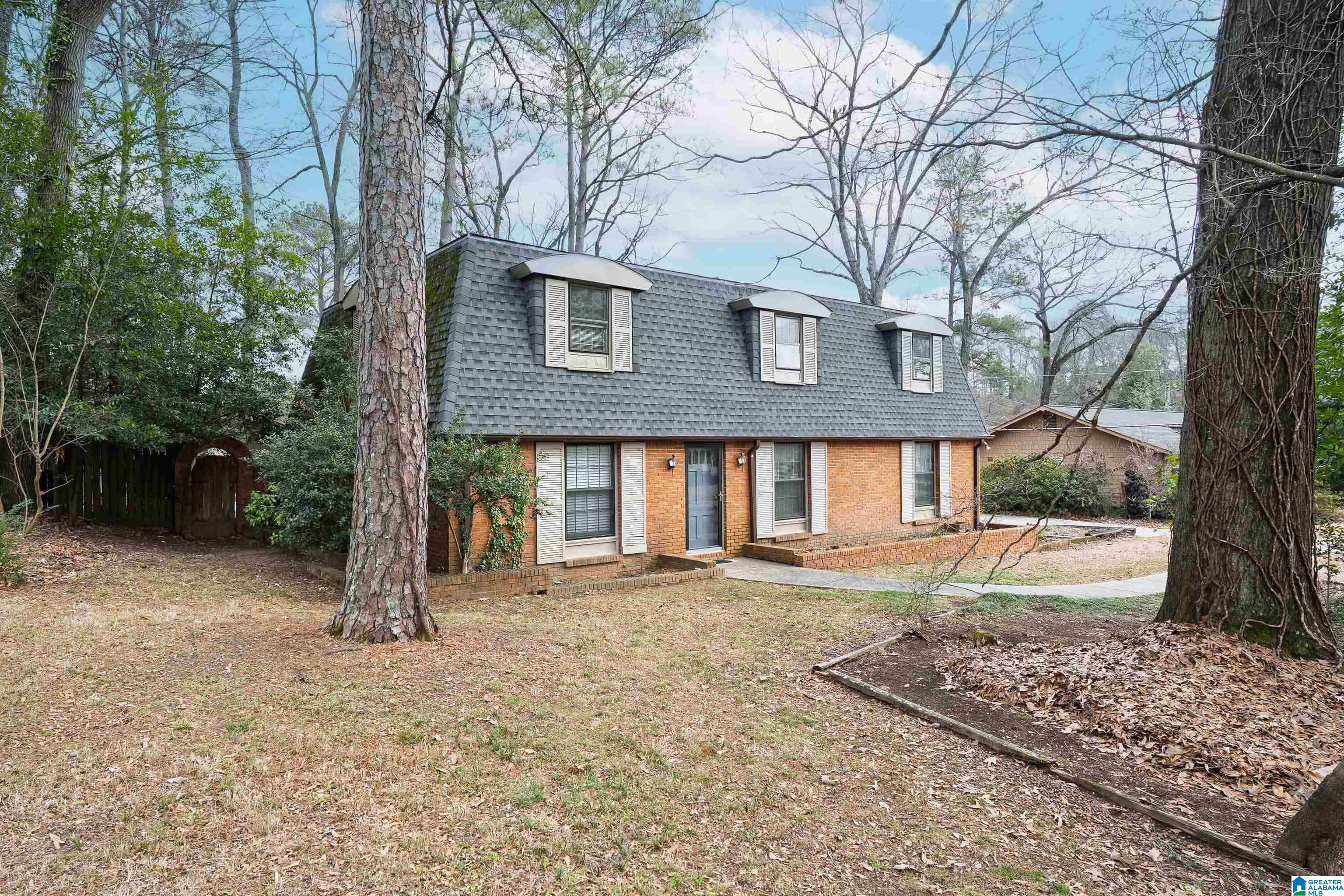 3201 MONTE DORO DRIVE