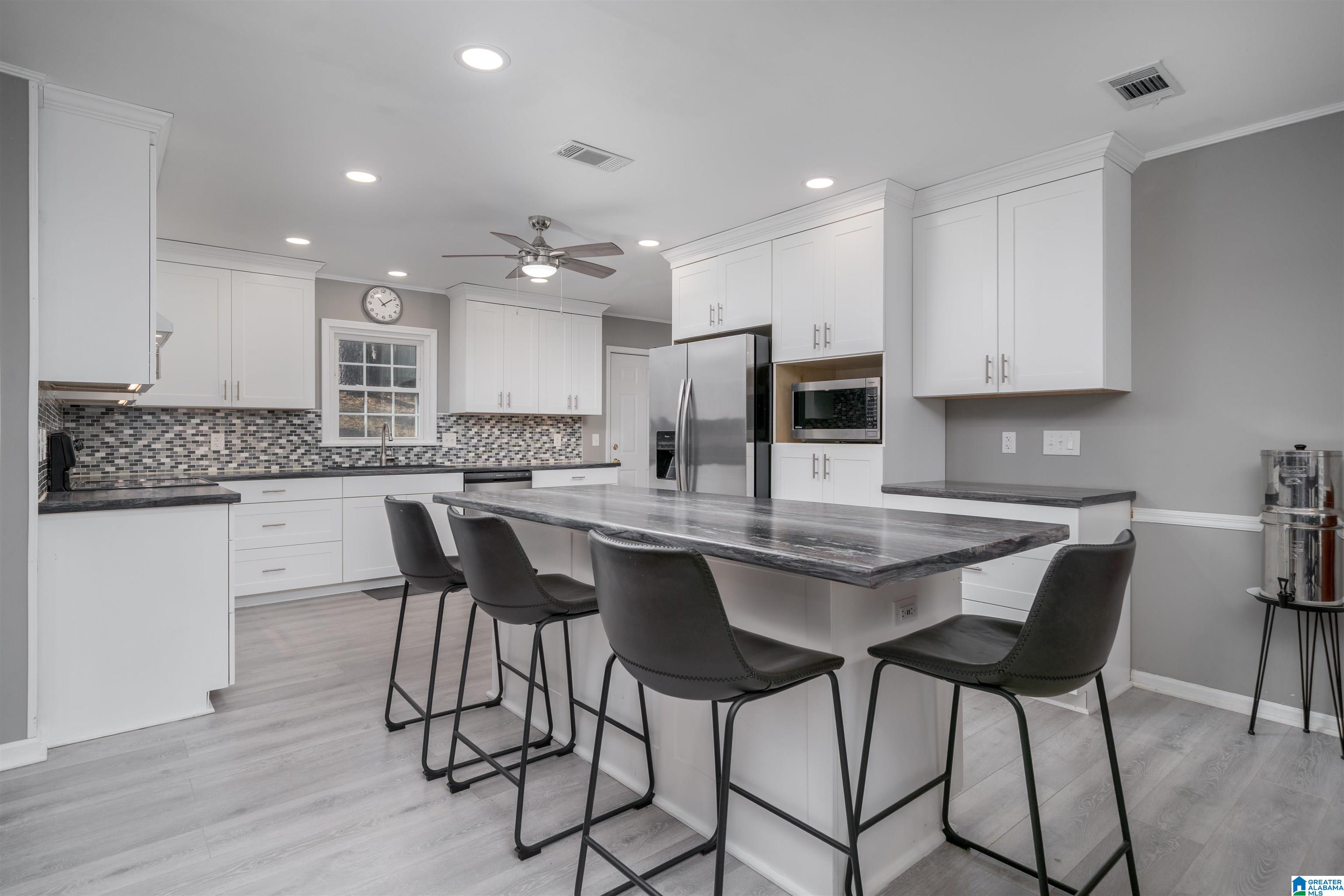 Homes for sale in Northport, AL | 5710 Golden Pond Avenue, Northport, AL 35473 | MLS# 21441503