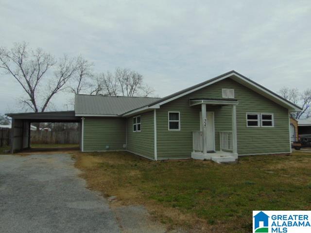 Homes for sale in Clanton, AL | 24 3rd Avenue S, Clanton, AL 35045 | MLS# 21441508