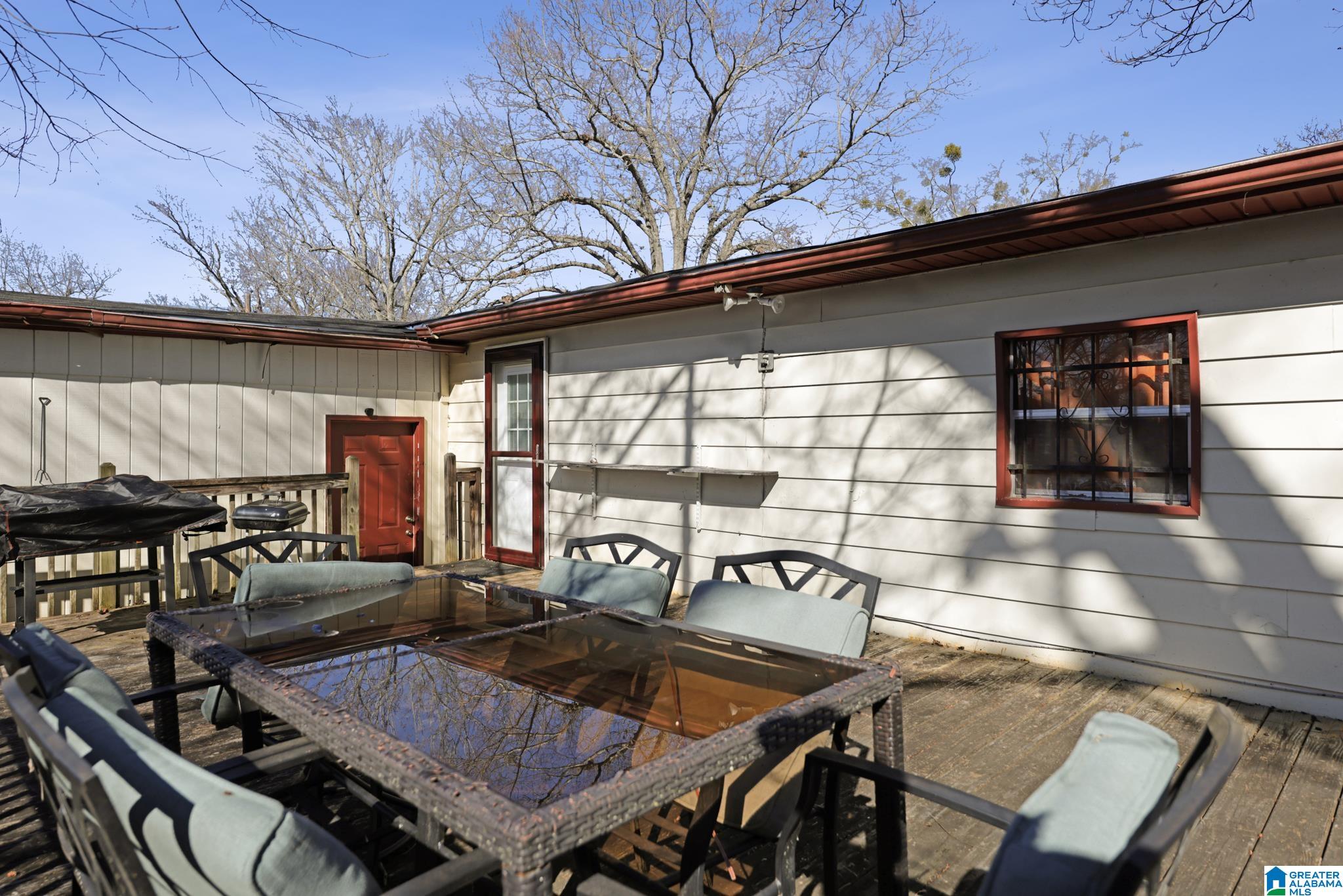 Homes for sale in Hueytown, AL | 327 Carver Avenue, Hueytown, AL 35023 | MLS# 21441515