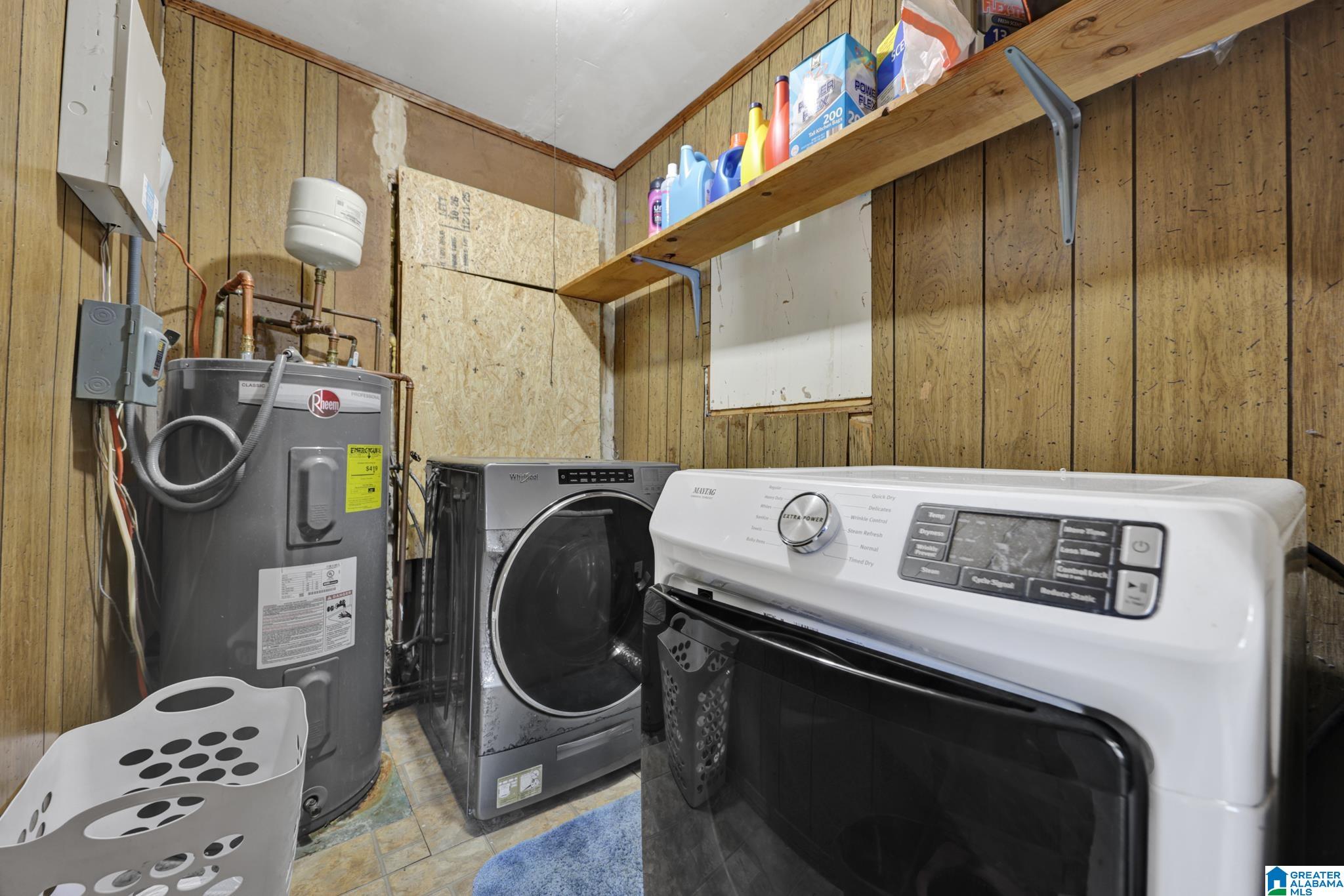 Homes for sale in Hueytown, AL | 327 Carver Avenue, Hueytown, AL 35023 | MLS# 21441515