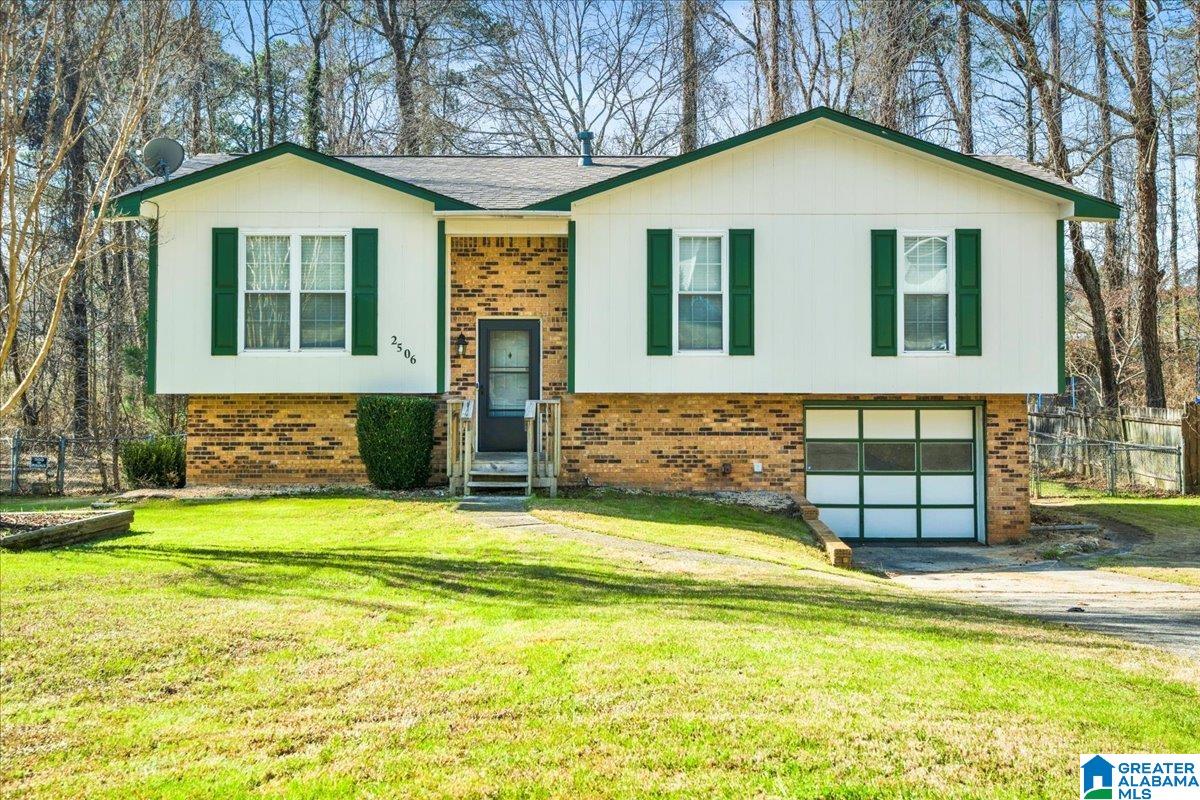 2506 MARTIN CIRCLE