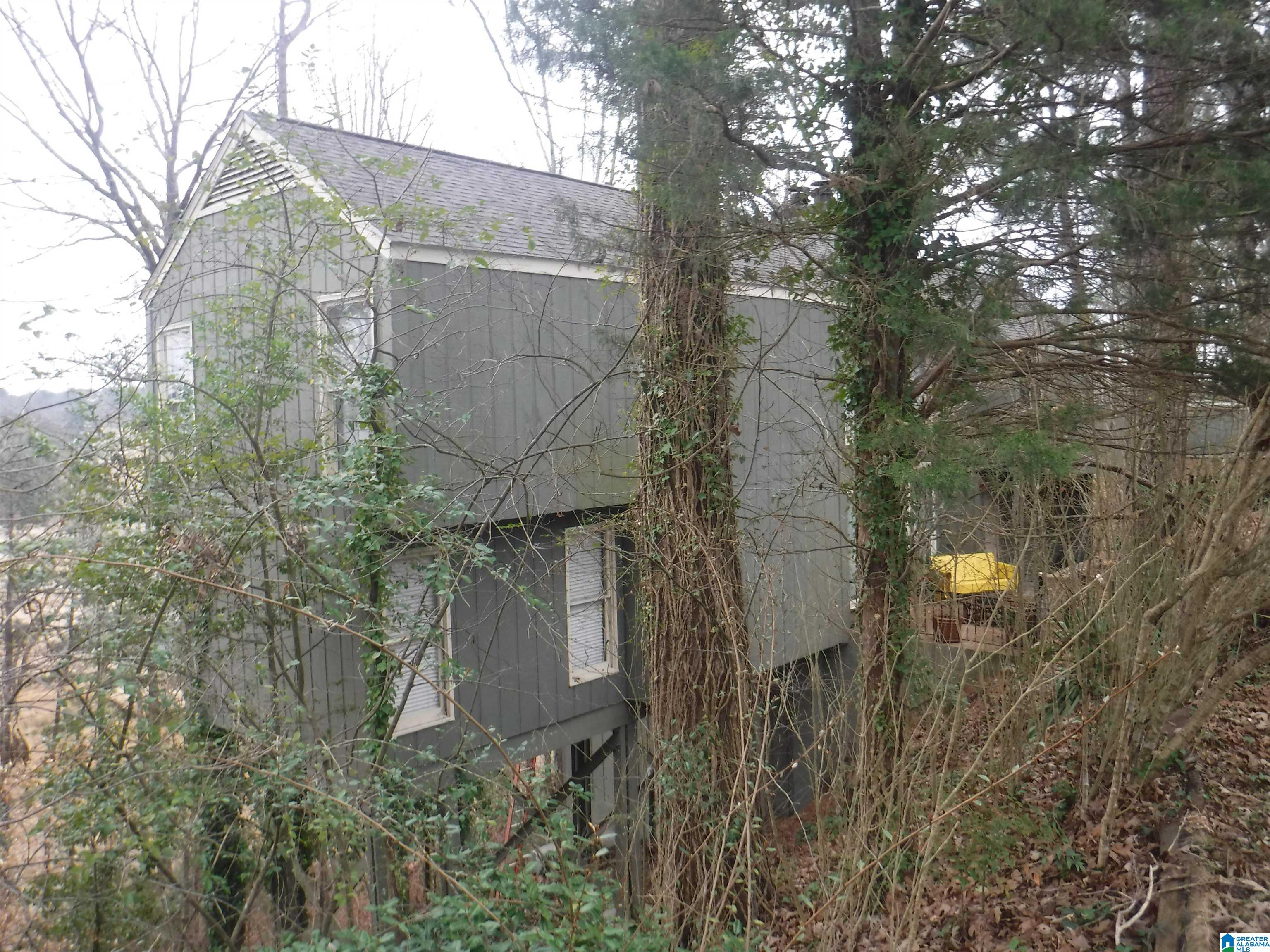 Homes for sale in Hoover, AL | 2618 Linger Lane, Hoover, AL 35226 | MLS# 21441652