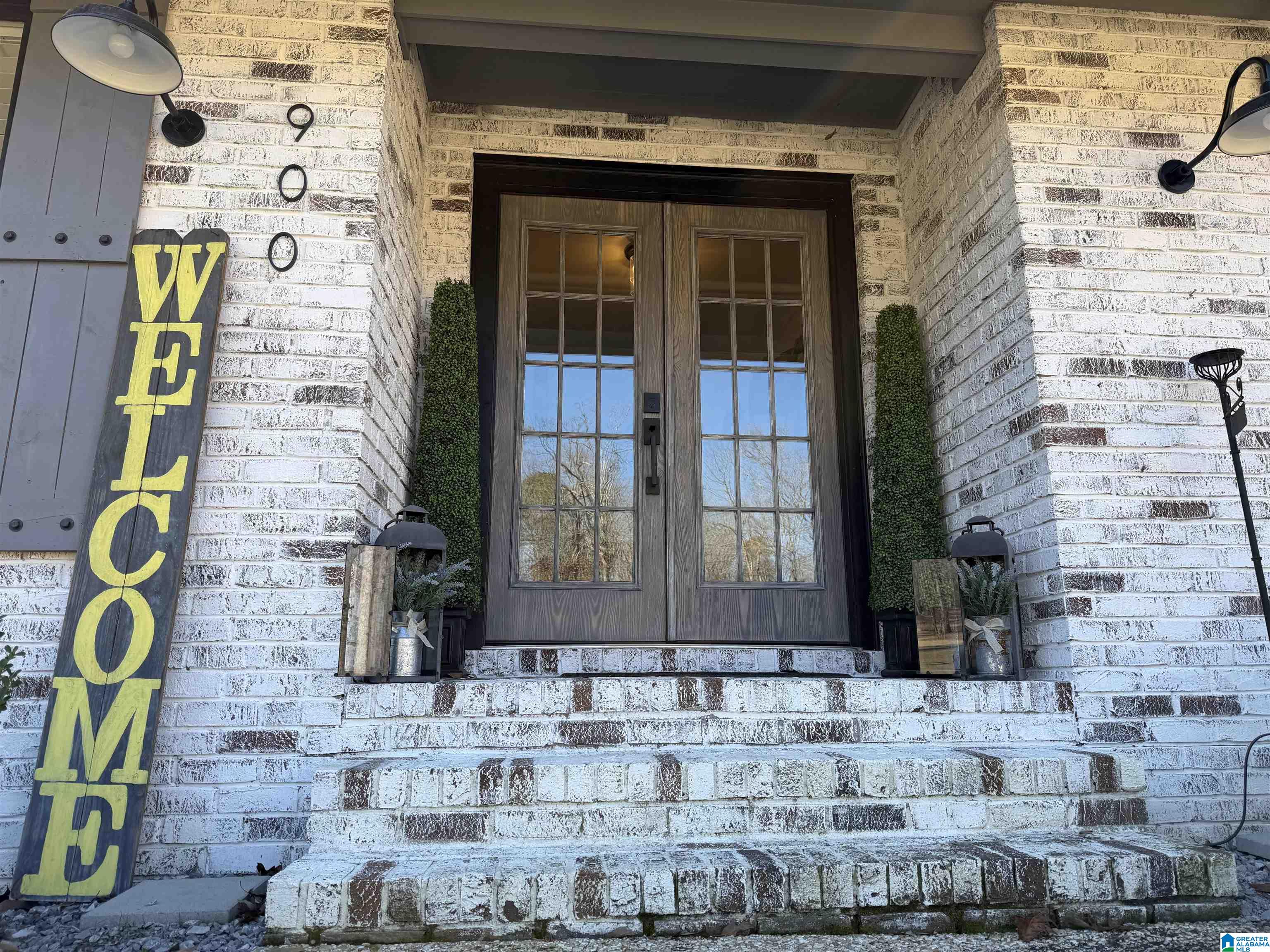 Homes for sale in Jasper, AL | 900 Shades Cliff Road, Jasper, AL 35504 | MLS# 21441663