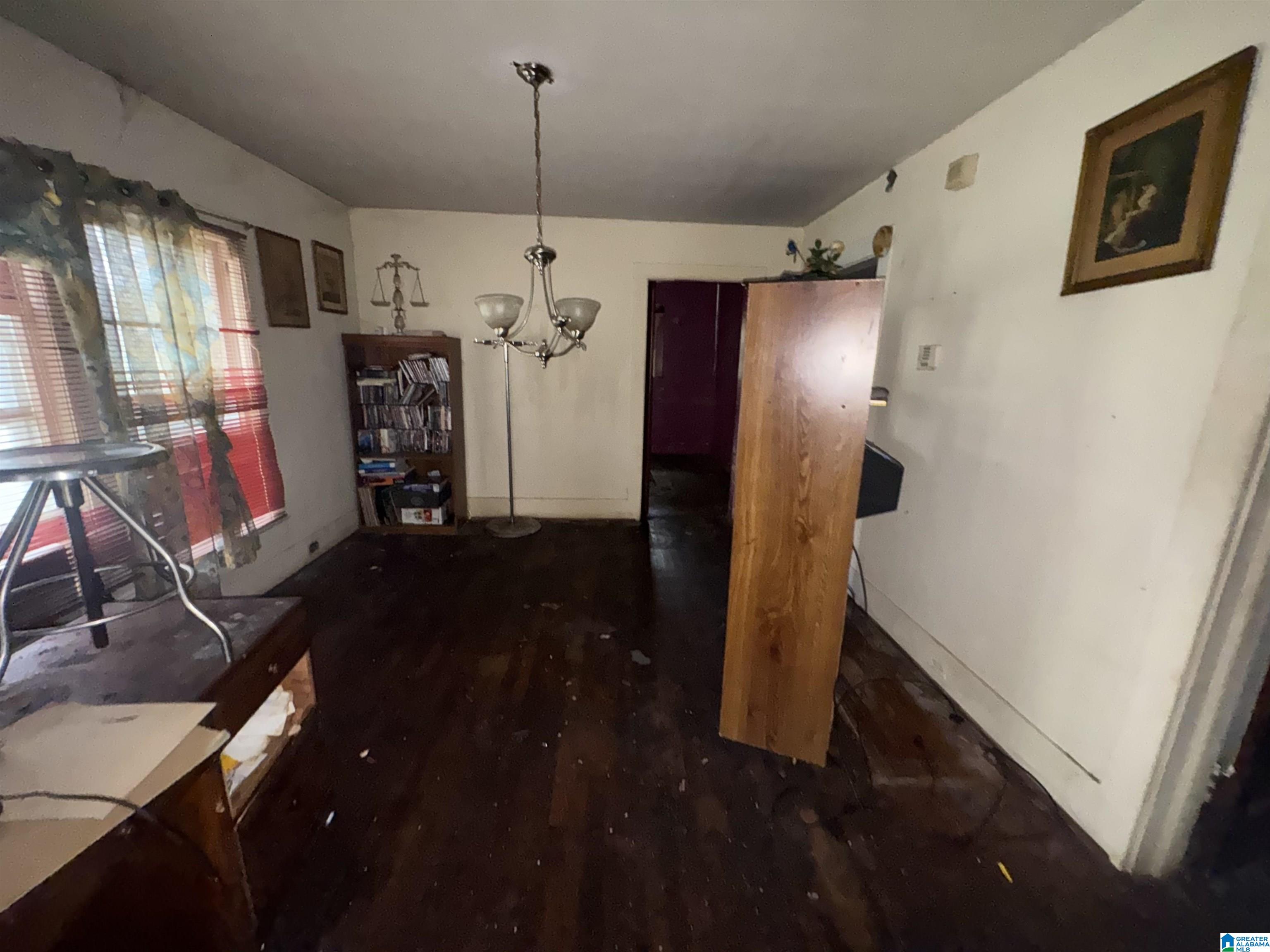 Homes for sale in Birmingham, AL | 1721 Mcmillon Avenue Sw, Birmingham, AL 35211 | MLS# 21441676