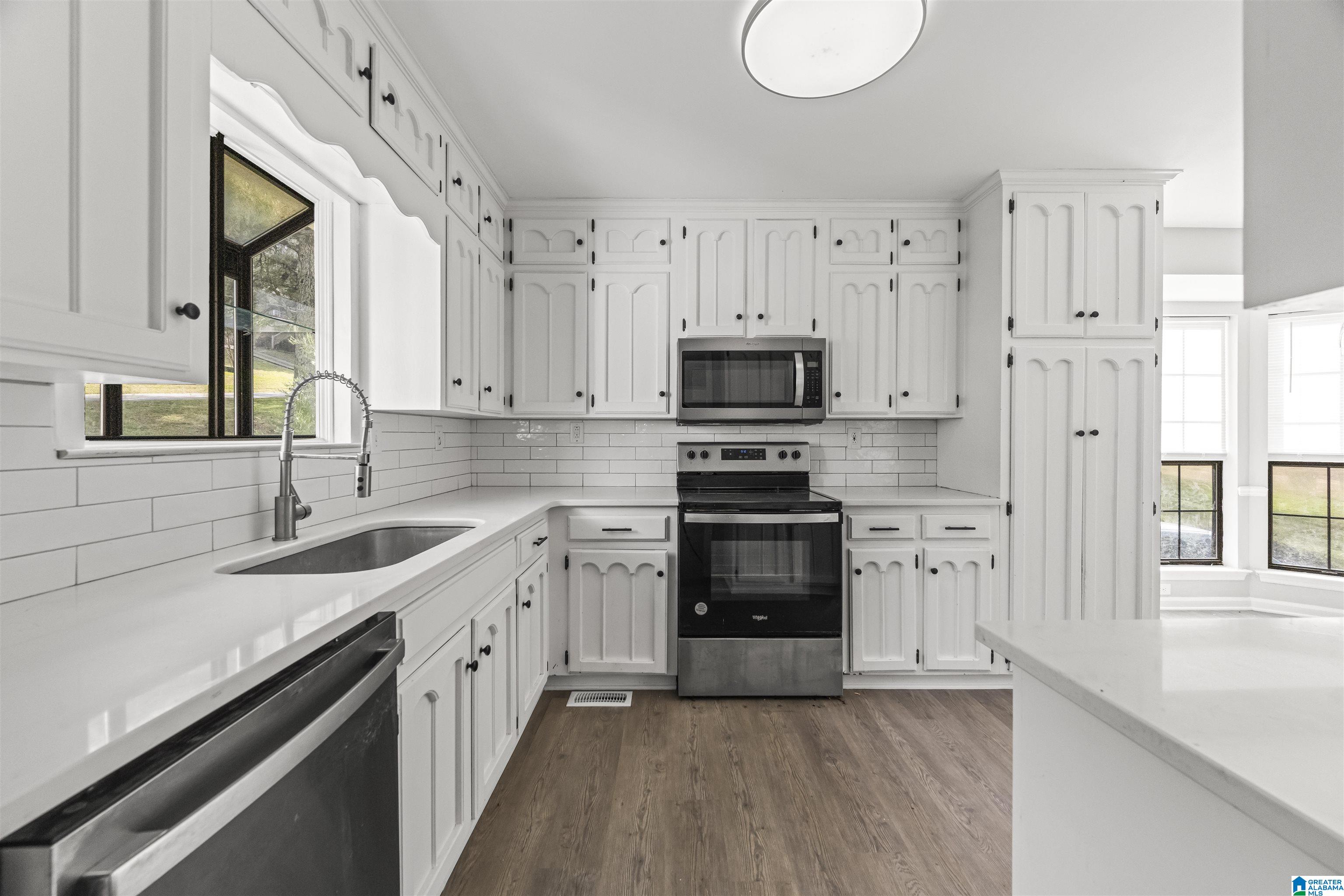 Photo 4 of Single family home for sale at 1737 Creely Dr, Birmingham, AL 35235 | MLS# 21441686 | Listing updated on 2026-07-12
