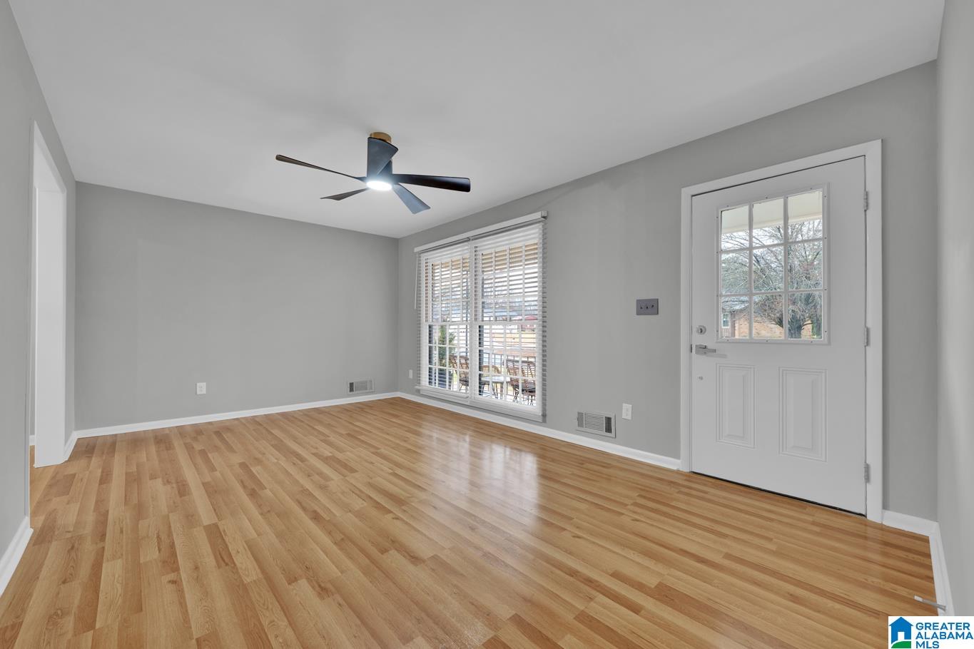 Homes for sale in Gardendale, AL | 301 Mozelle Circle, Gardendale, AL 35071 | MLS# 21441705