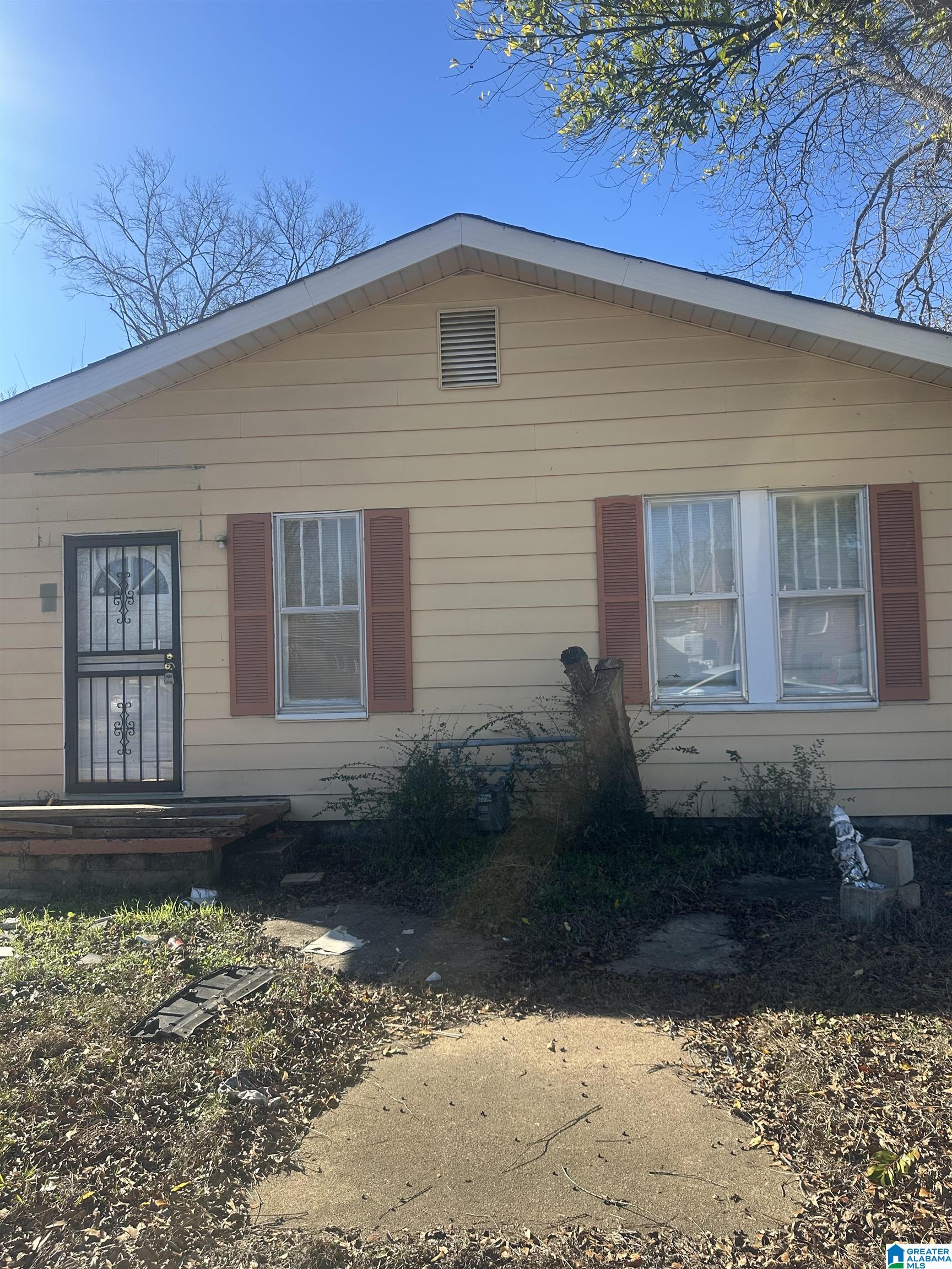 Homes for sale in Bessemer, AL | 720 15th Street N, Bessemer, AL 35020 | MLS# 21441714