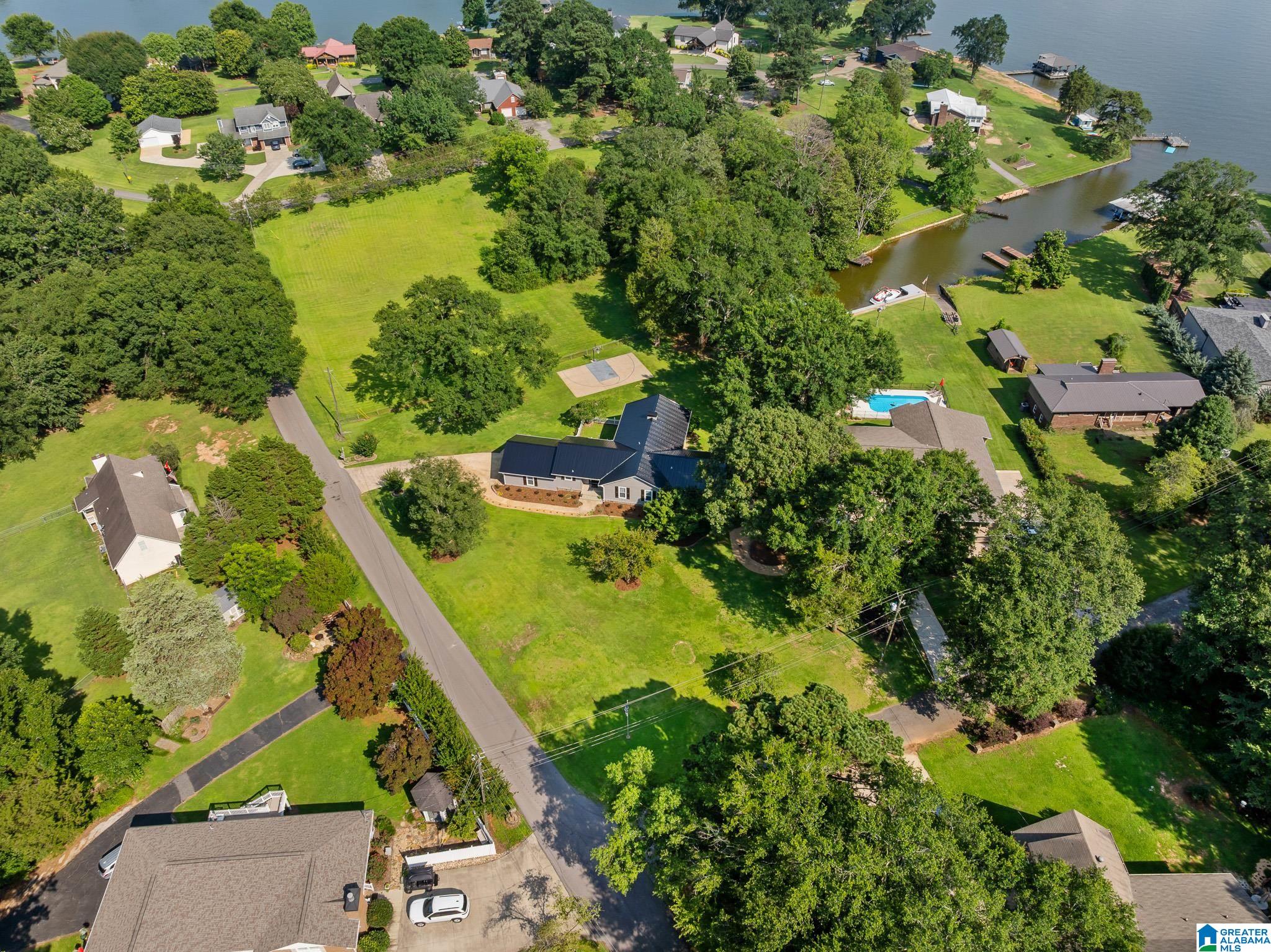 Homes for sale in Pell City, AL | 5404 Smith Road, Pell City, AL 35128 | MLS# 21441716