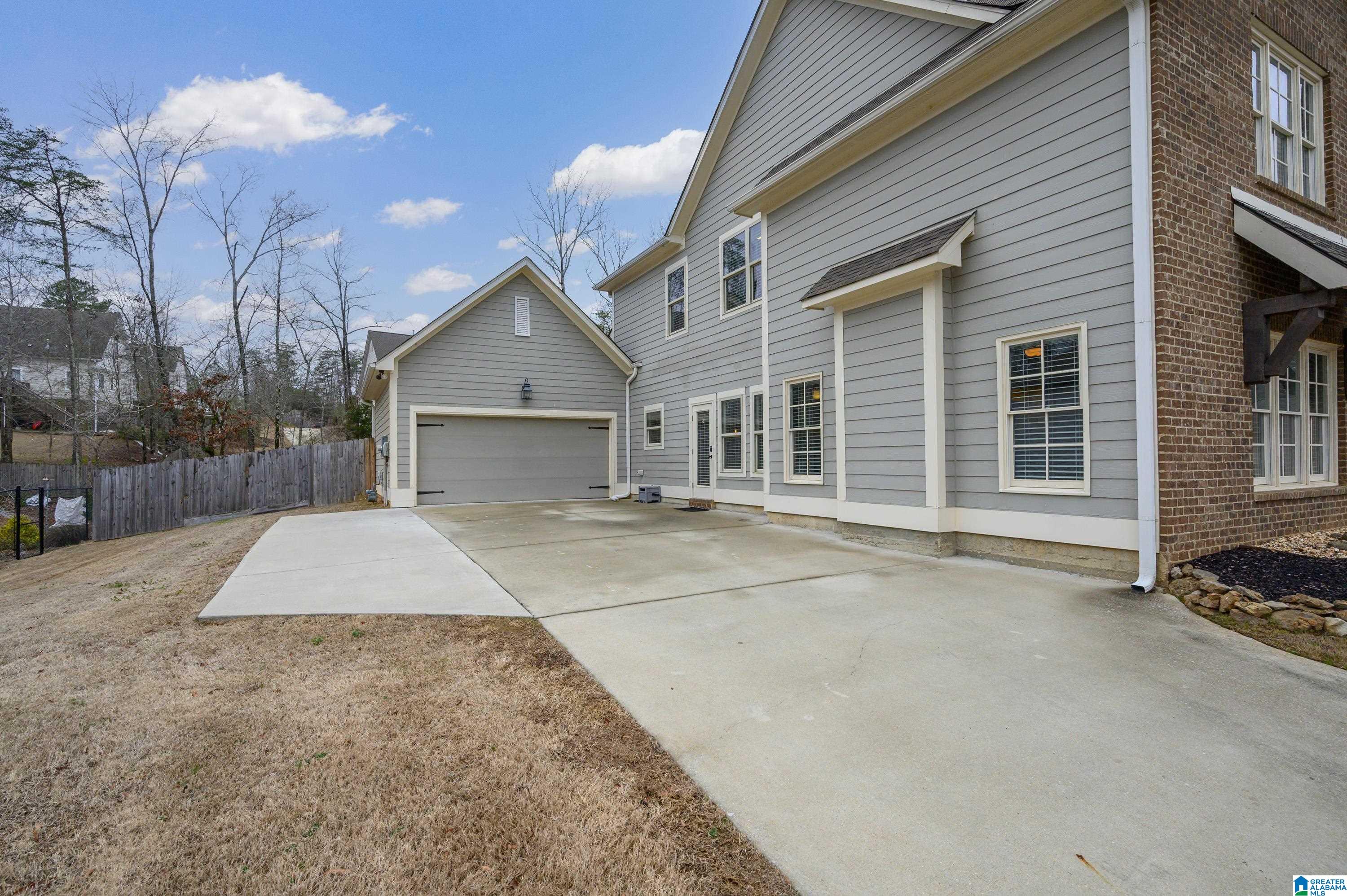 Homes for sale in Wilsonville, AL | 1346 Willow Oaks Dr, Wilsonville, AL 35186 | MLS# 21441730