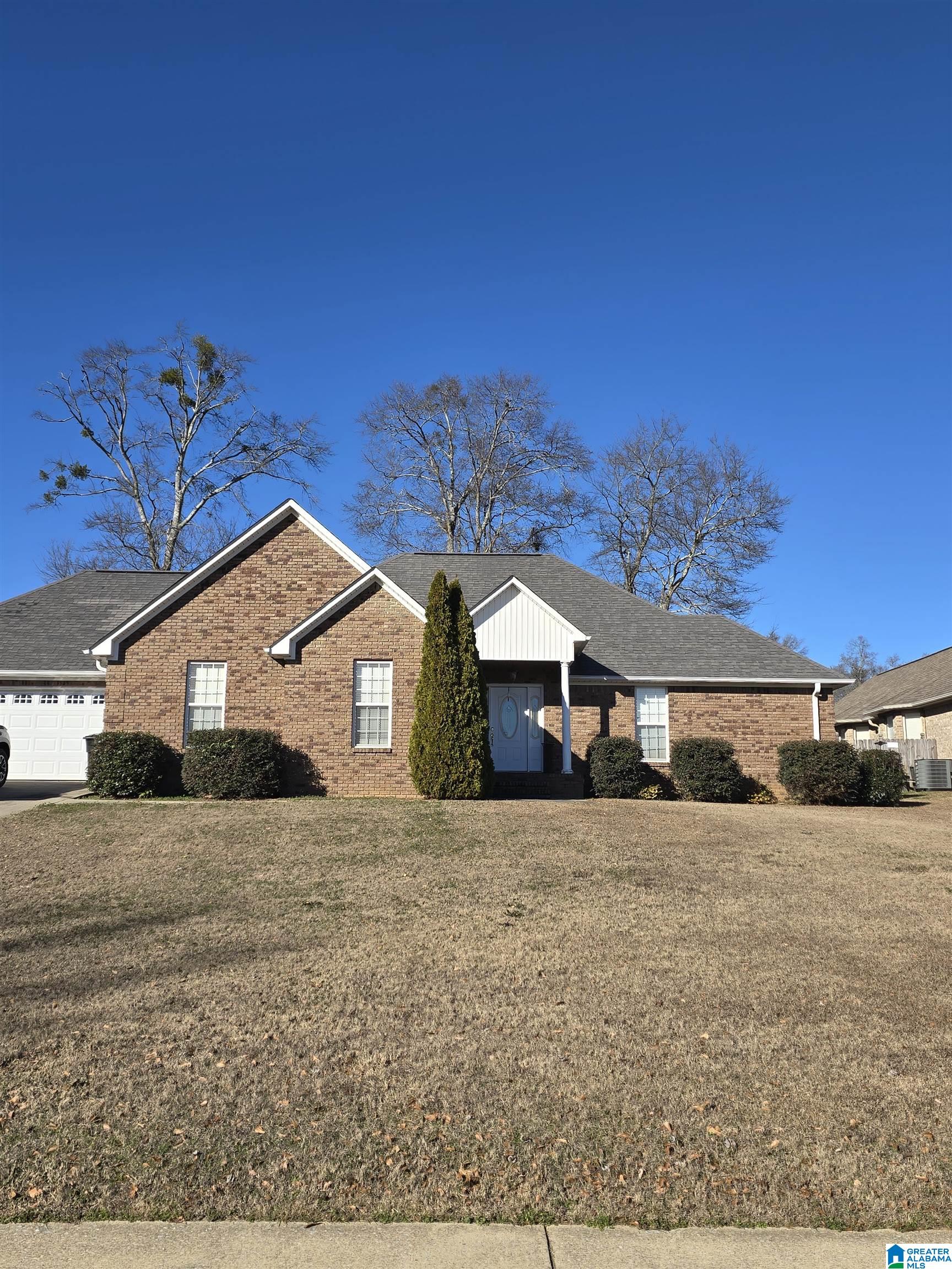 2027 MAPLEWOOD LANE