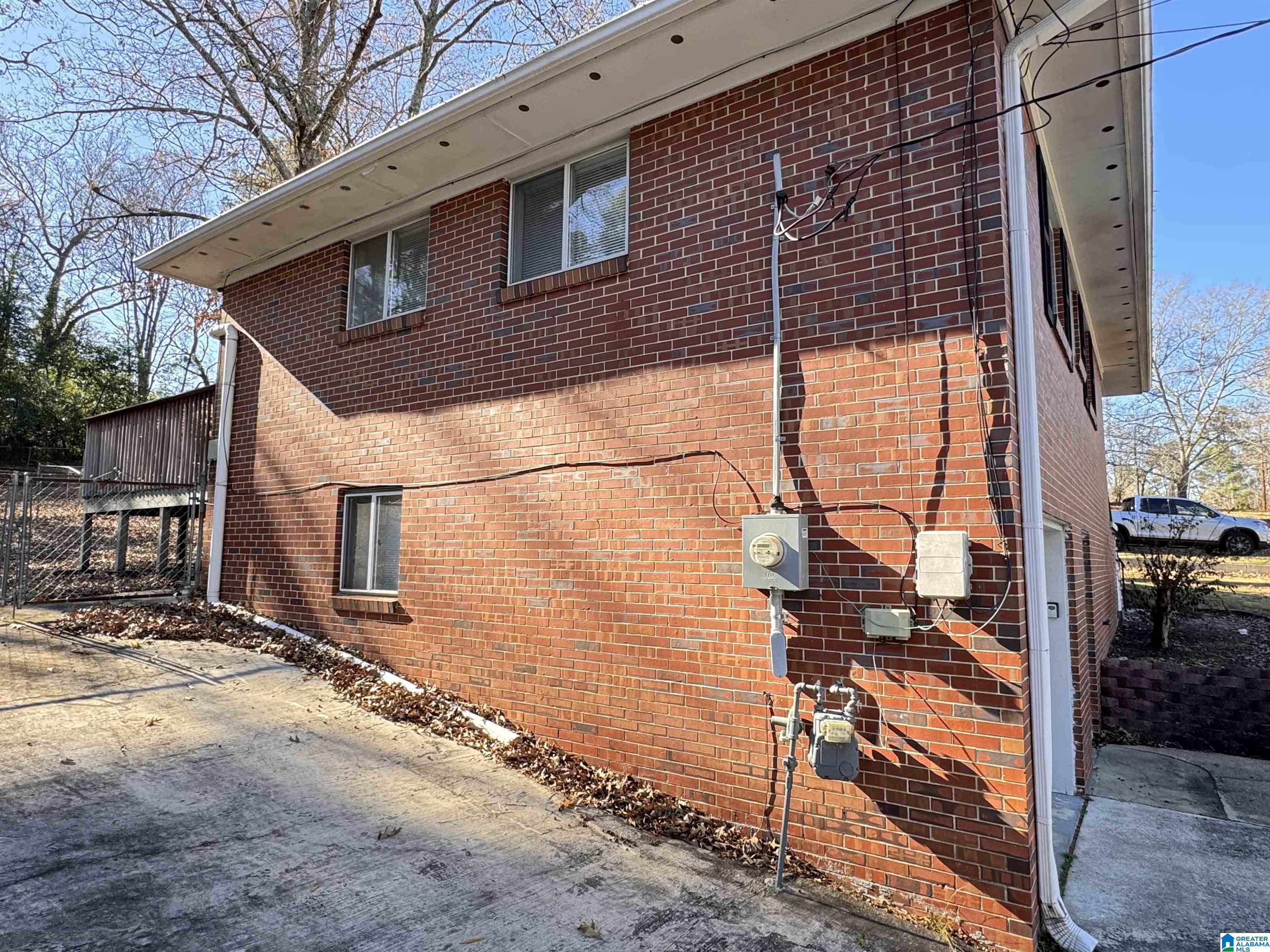 Homes for sale in Birmingham, AL | 1113 Little John Lane, Birmingham, AL 35235 | MLS# 21441754