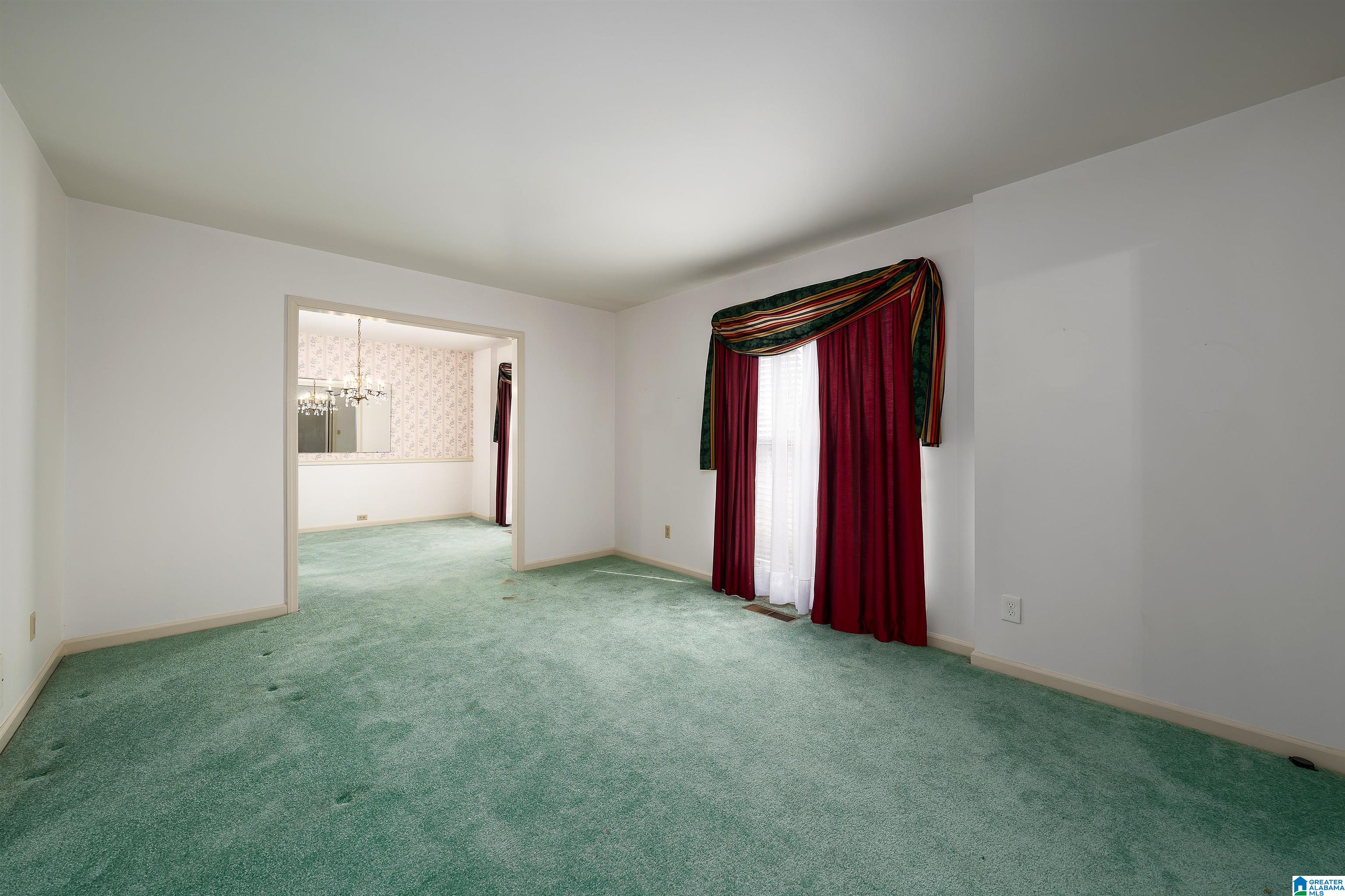 Photo 3 of Single family home for sale at 714 Cecil Ct, Hoover, AL 35226 | MLS# 21441755 | Listing updated on 2026-02-25