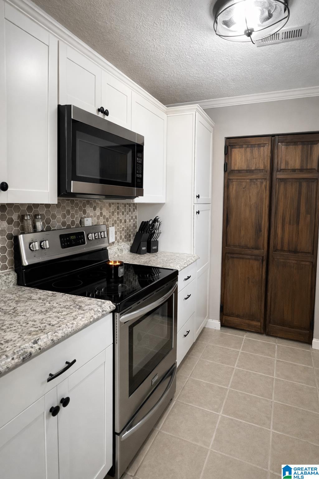 Homes for sale in Jemison, AL | 6598 County Road 38, Jemison, AL 35085 | MLS# 21441774