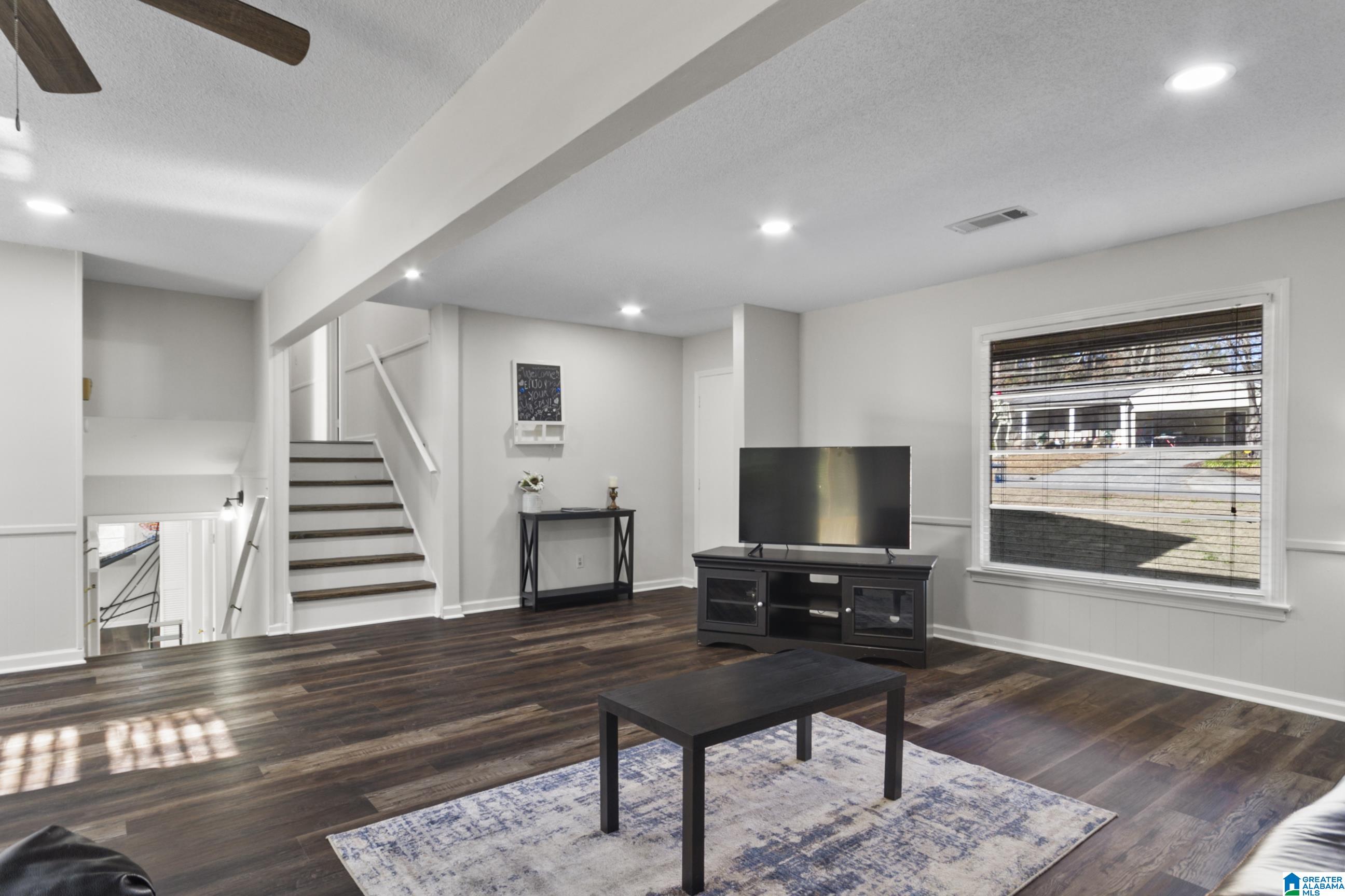 Homes for sale in Northport, AL | 1005 Princeton Pl, Northport, AL 35473 | MLS# 21441849