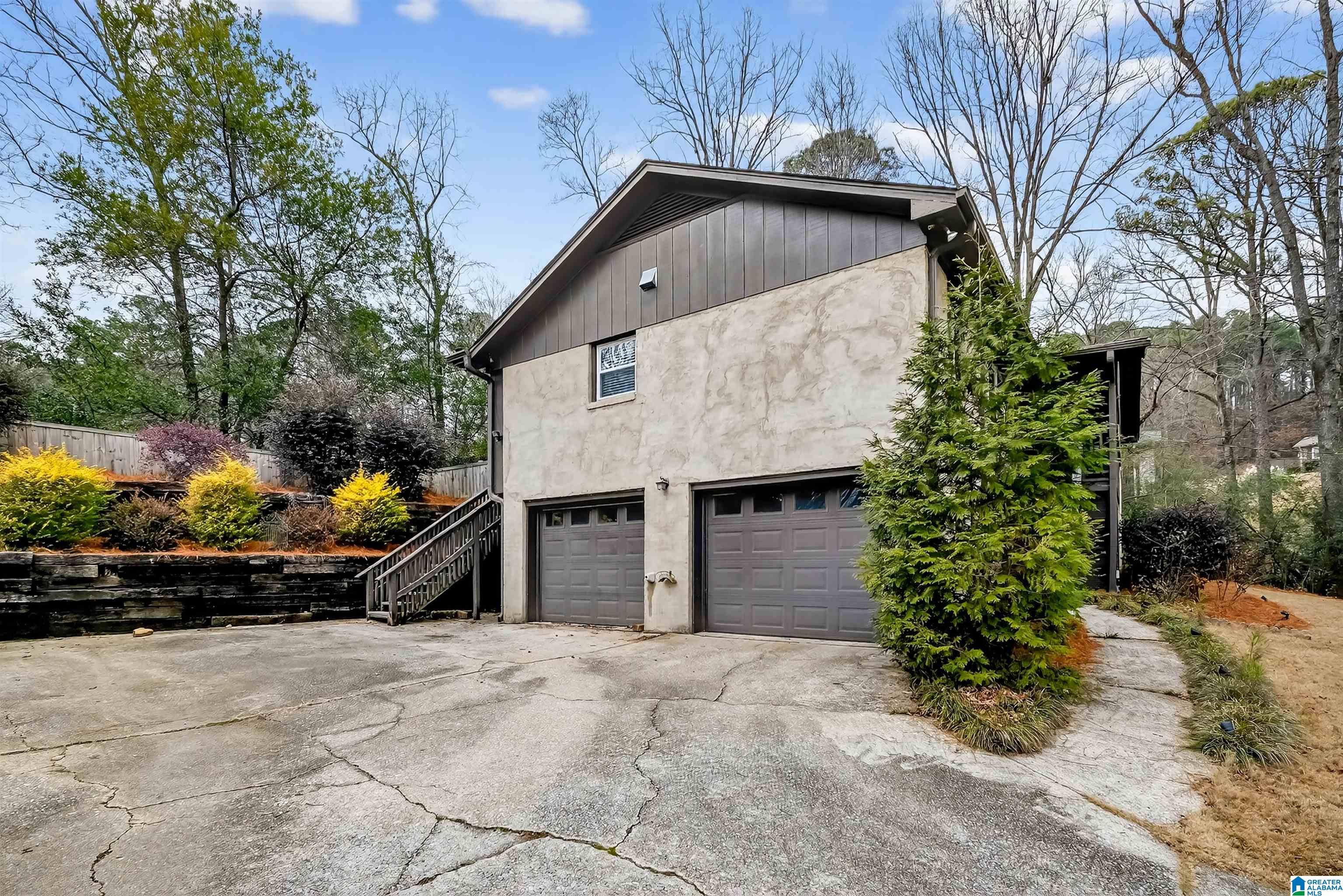 Homes for sale in Vestavia Hills, AL | 3536 Valley Circle, Vestavia Hills, AL 35243 | MLS# 21441867