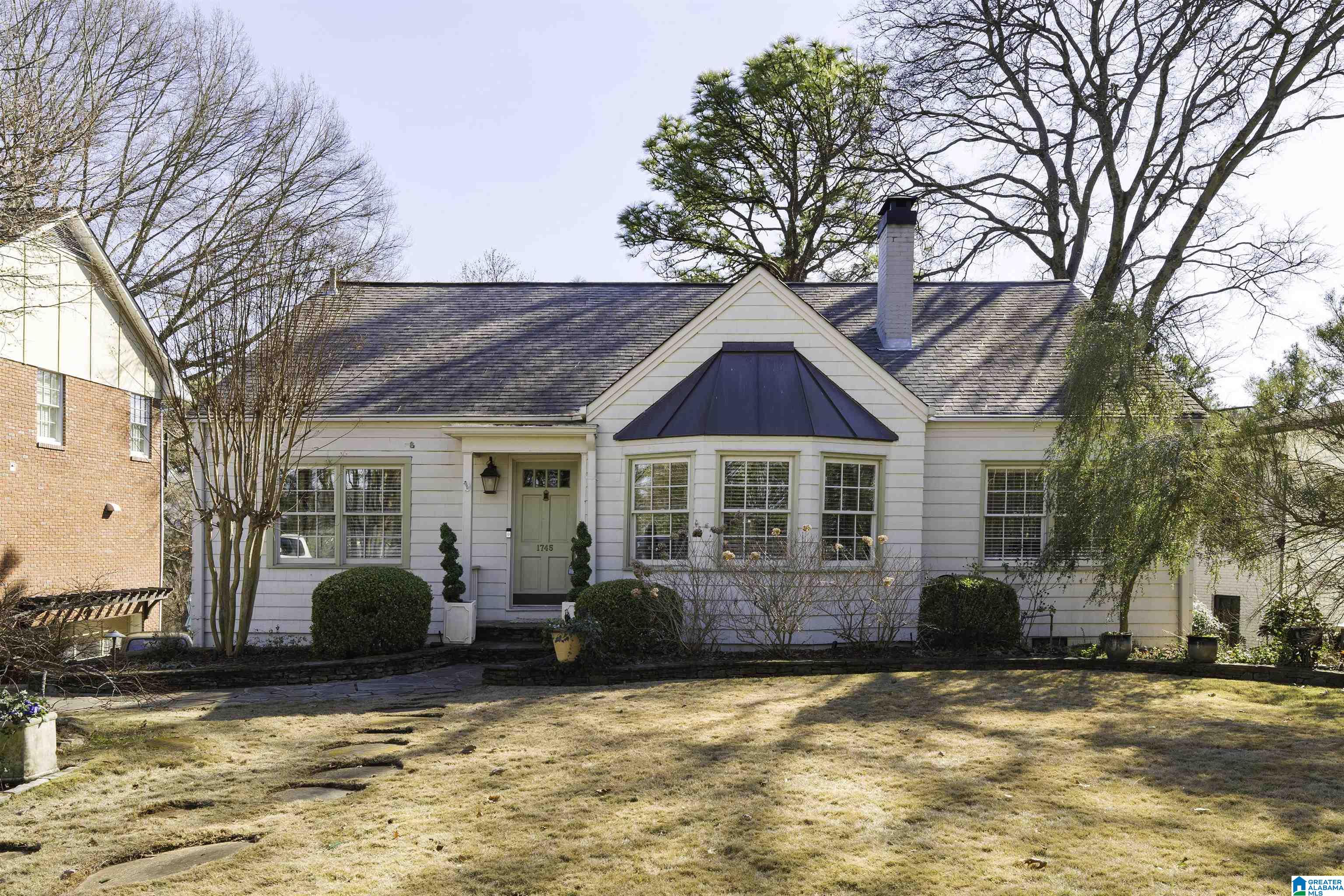 Homes for sale in Homewood, AL | 1745 Wellington Road, Homewood, AL 35209 | MLS# 21441929