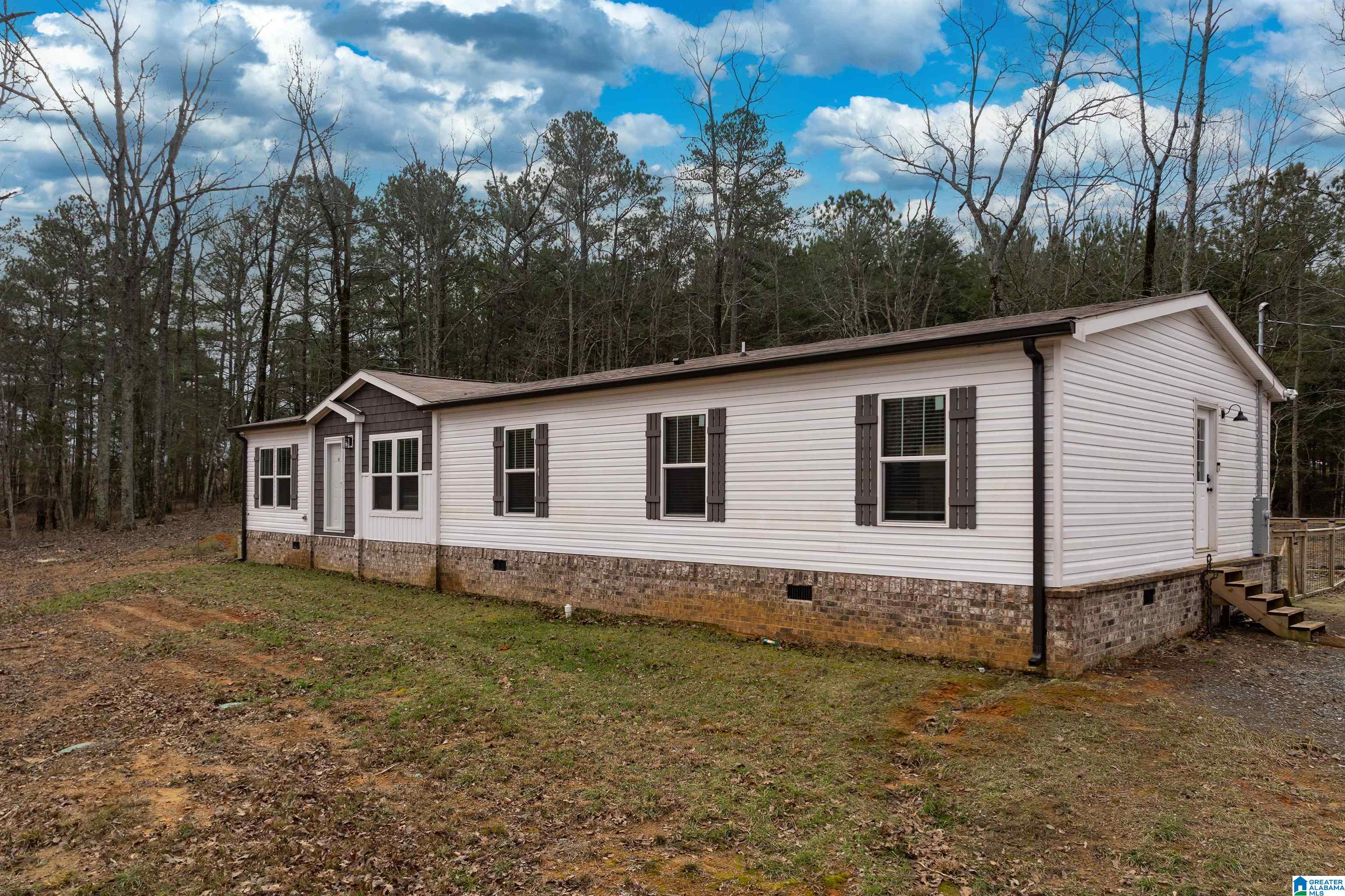 Homes for sale in Springville, AL | 119 Cutoff Road, Springville, AL 35146 | MLS# 21441934