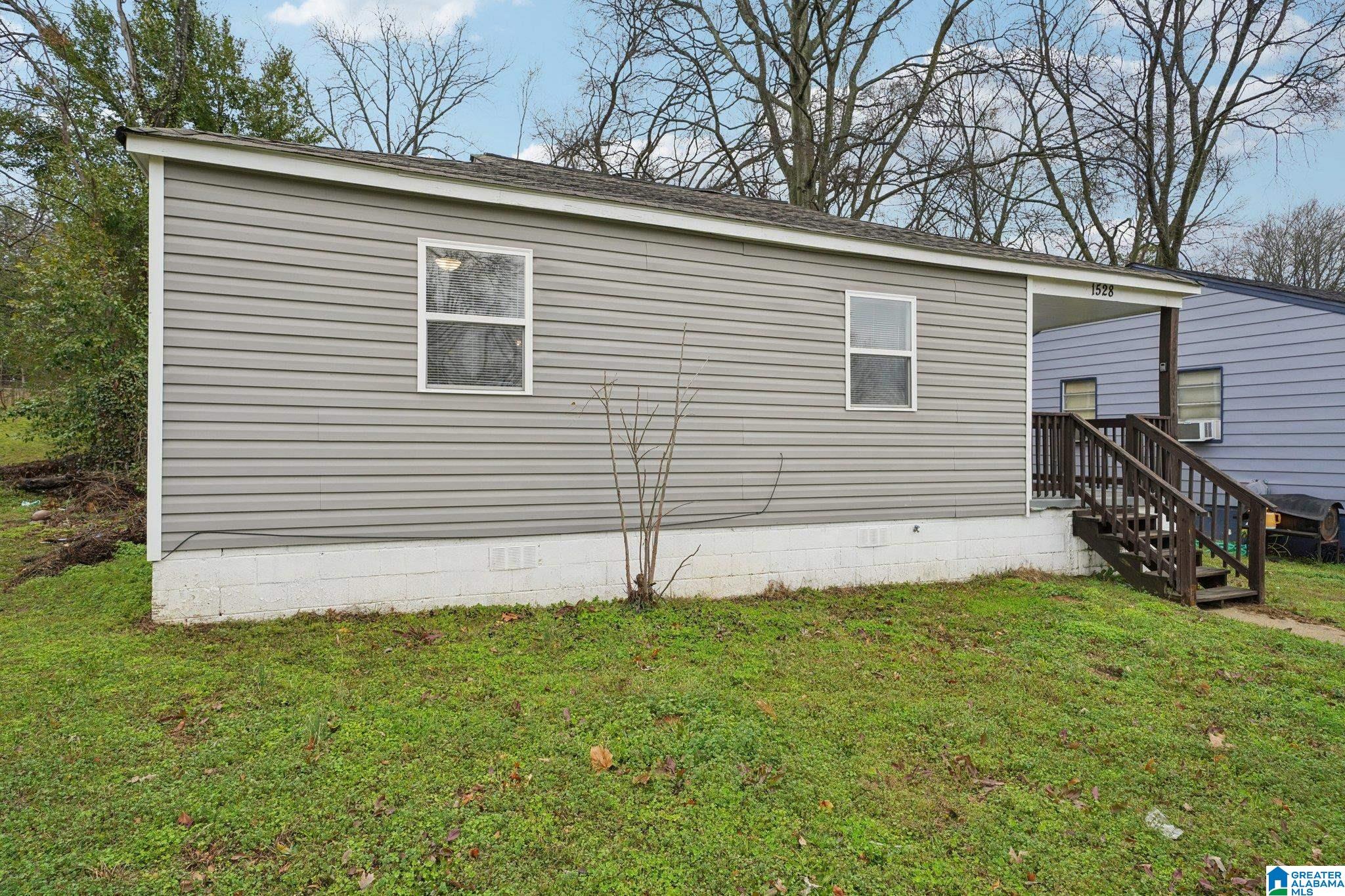 Photo 3 of Single family home for sale at 1528 34th Street, Birmingham, AL 35218 | MLS# 21441940 | Listing updated on 2026-02-24