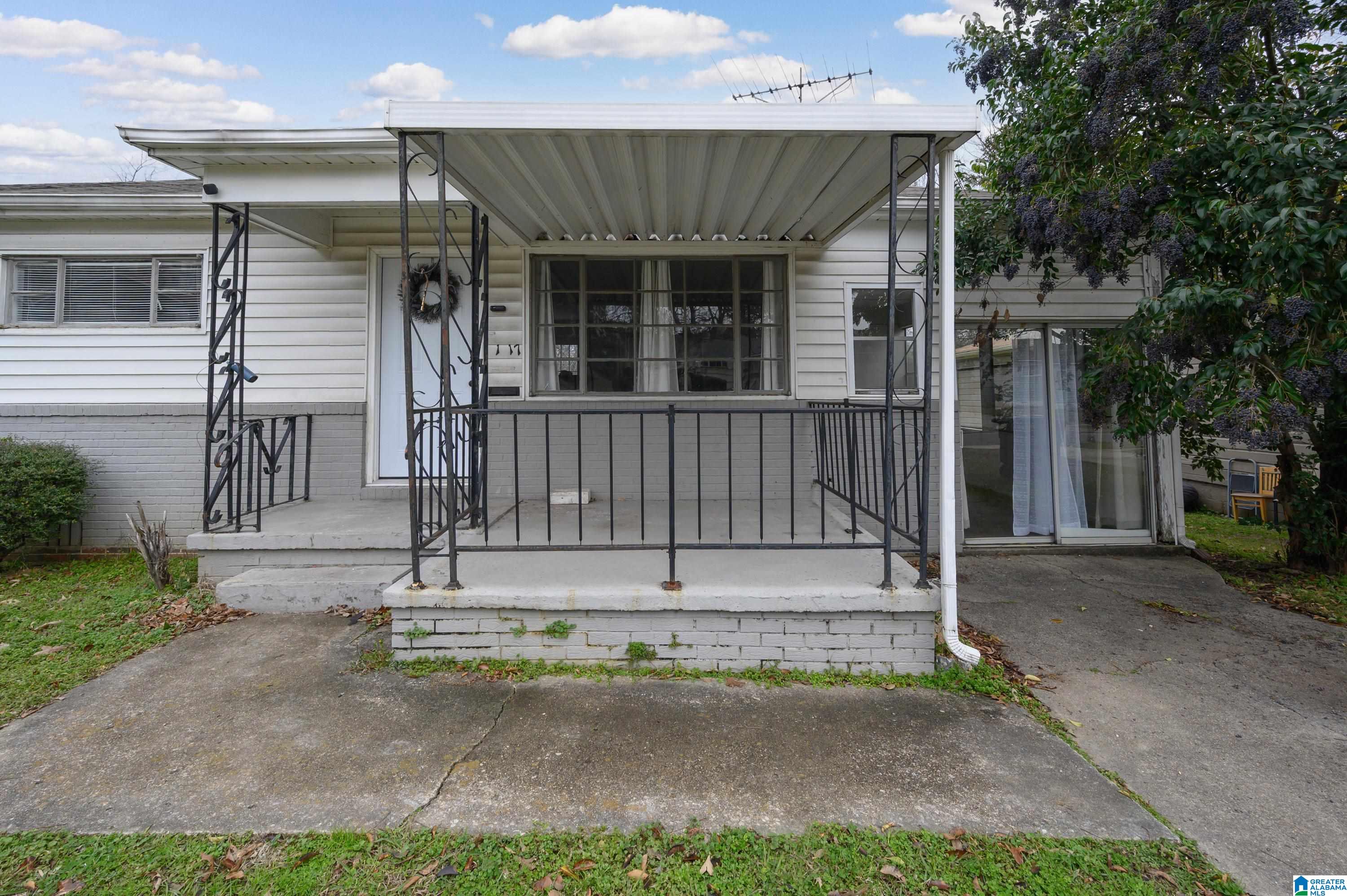 Homes for sale in Birmingham, AL | 1517 27Th Street N, Birmingham, AL 35234 | MLS# 21441942