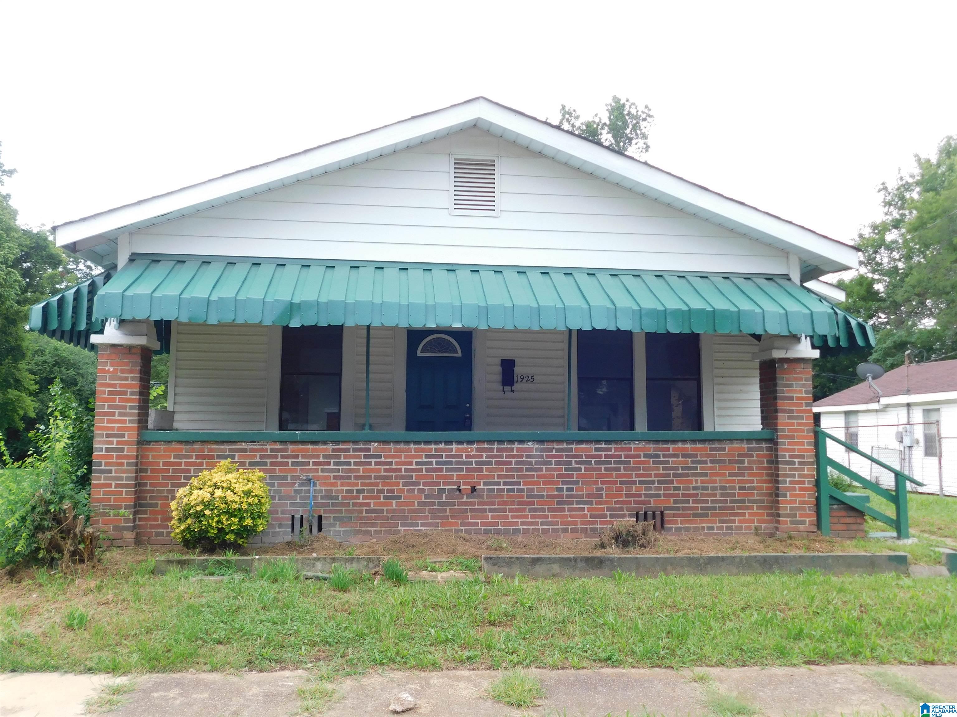 Homes for sale in Birmingham, AL | 1925 10th Pl, Birmingham, AL 35214 | MLS# 21441951