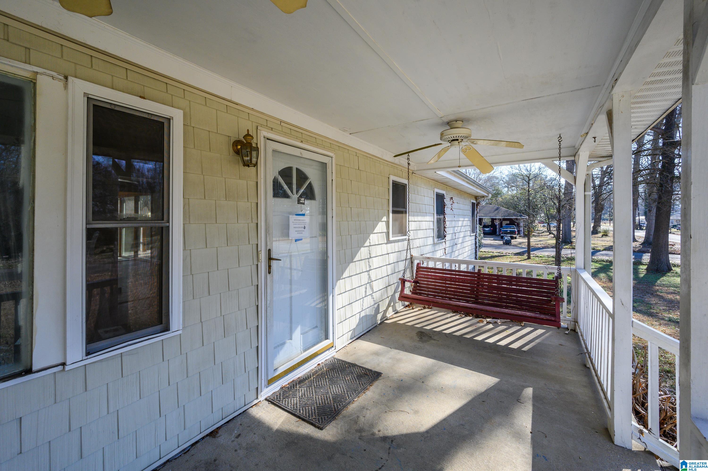 Homes for sale in Hueytown, AL | 317 Wickstead Road, Hueytown, AL 35023 | MLS# 21441975