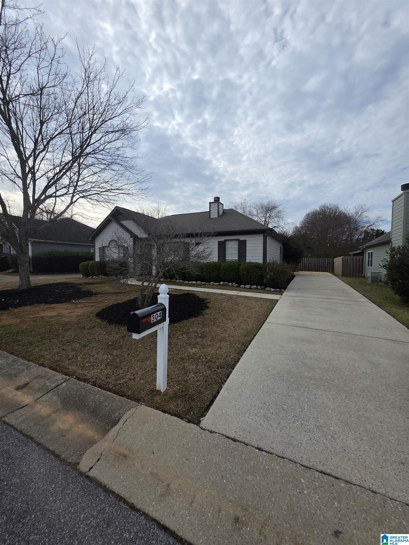 Homes for sale in Pelham, AL | 304 Mills Way, Pelham, AL 35124 | MLS# 21441998